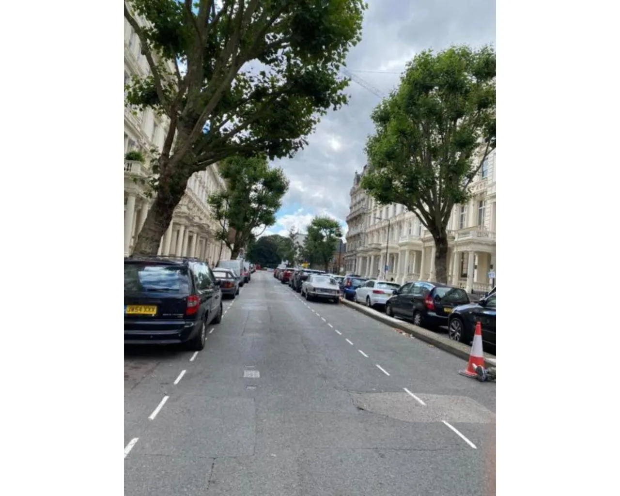 Neighbourhood in MSK Superior