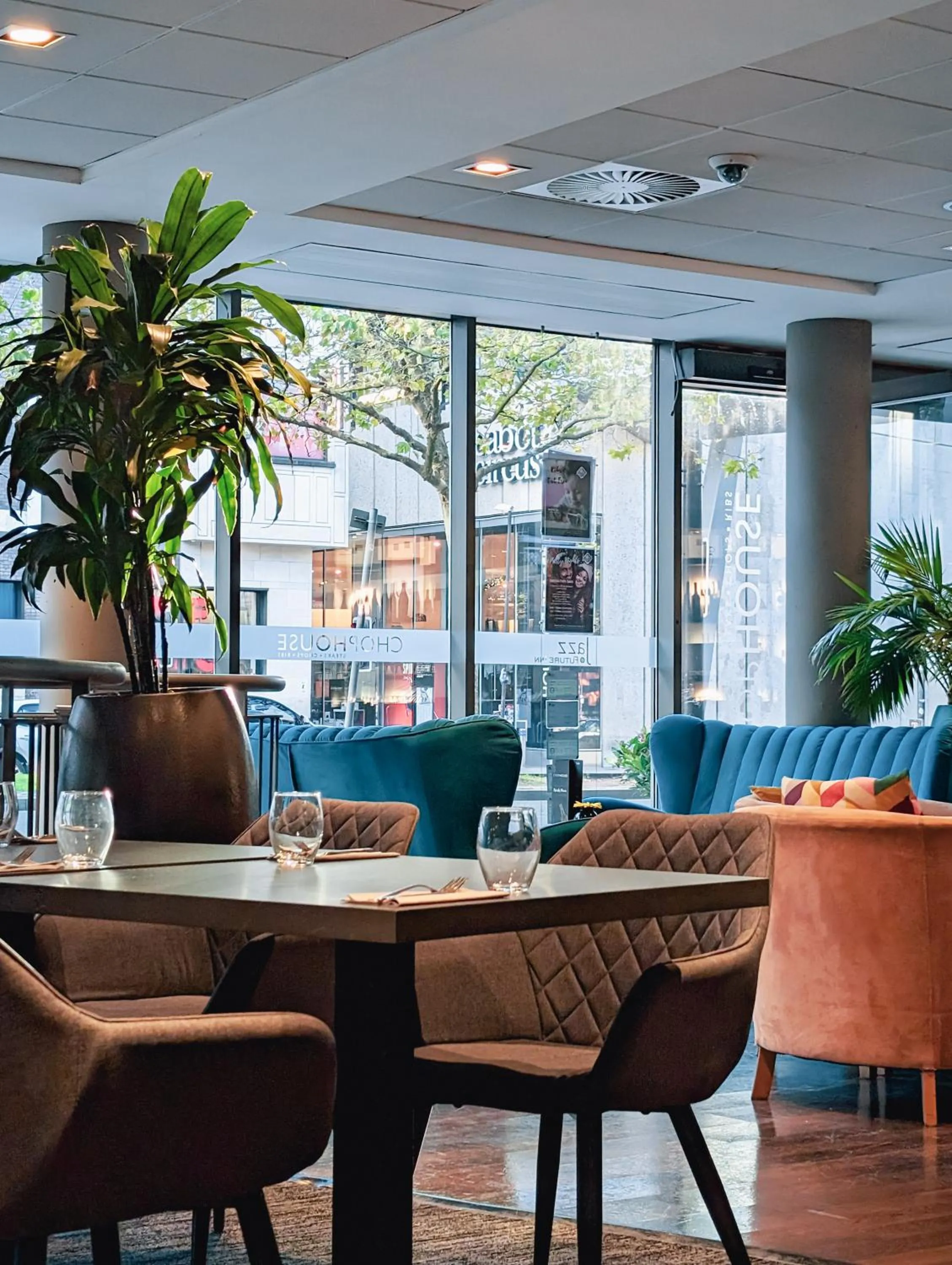 Restaurant/places to eat in Future Inn Bristol