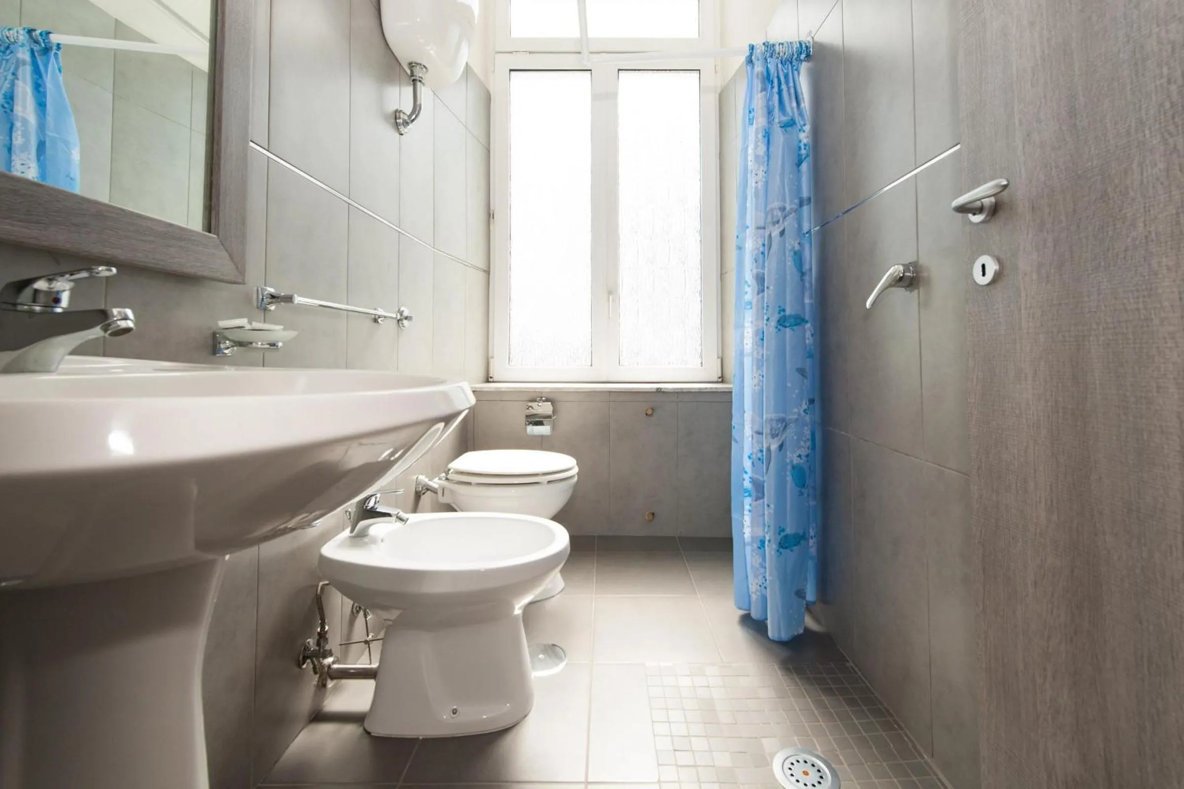 Bathroom in Il Postiglione Hotel - Sala Ricevimenti Minturno