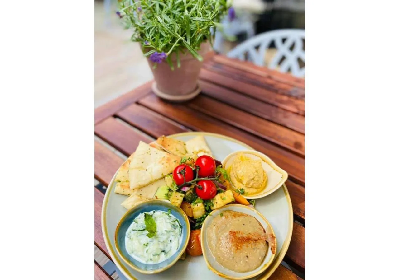 Restaurant/places to eat in Florence House Boutique Hotel and Restaurant