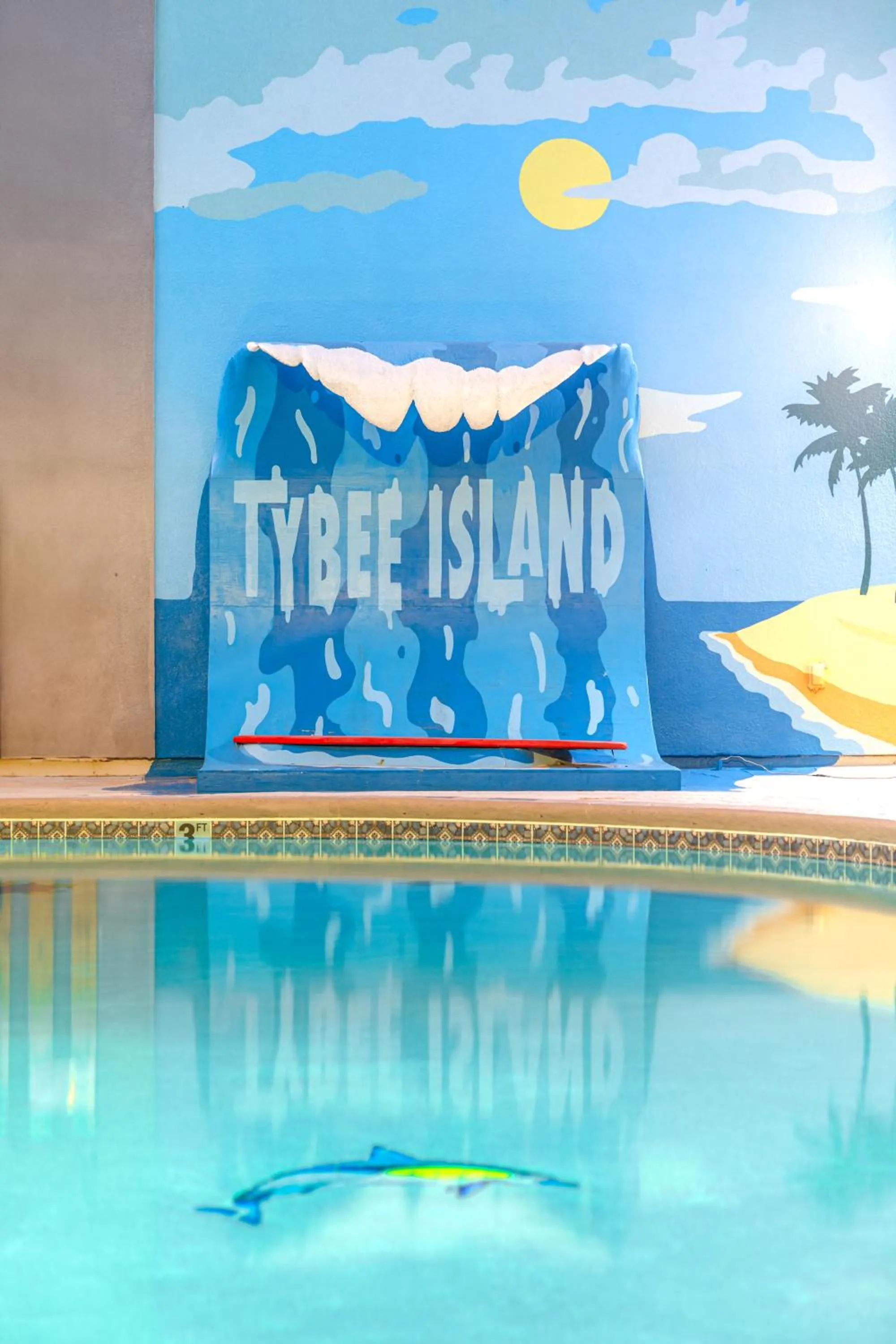 Swimming pool in Admiral's Inn on Tybee Island