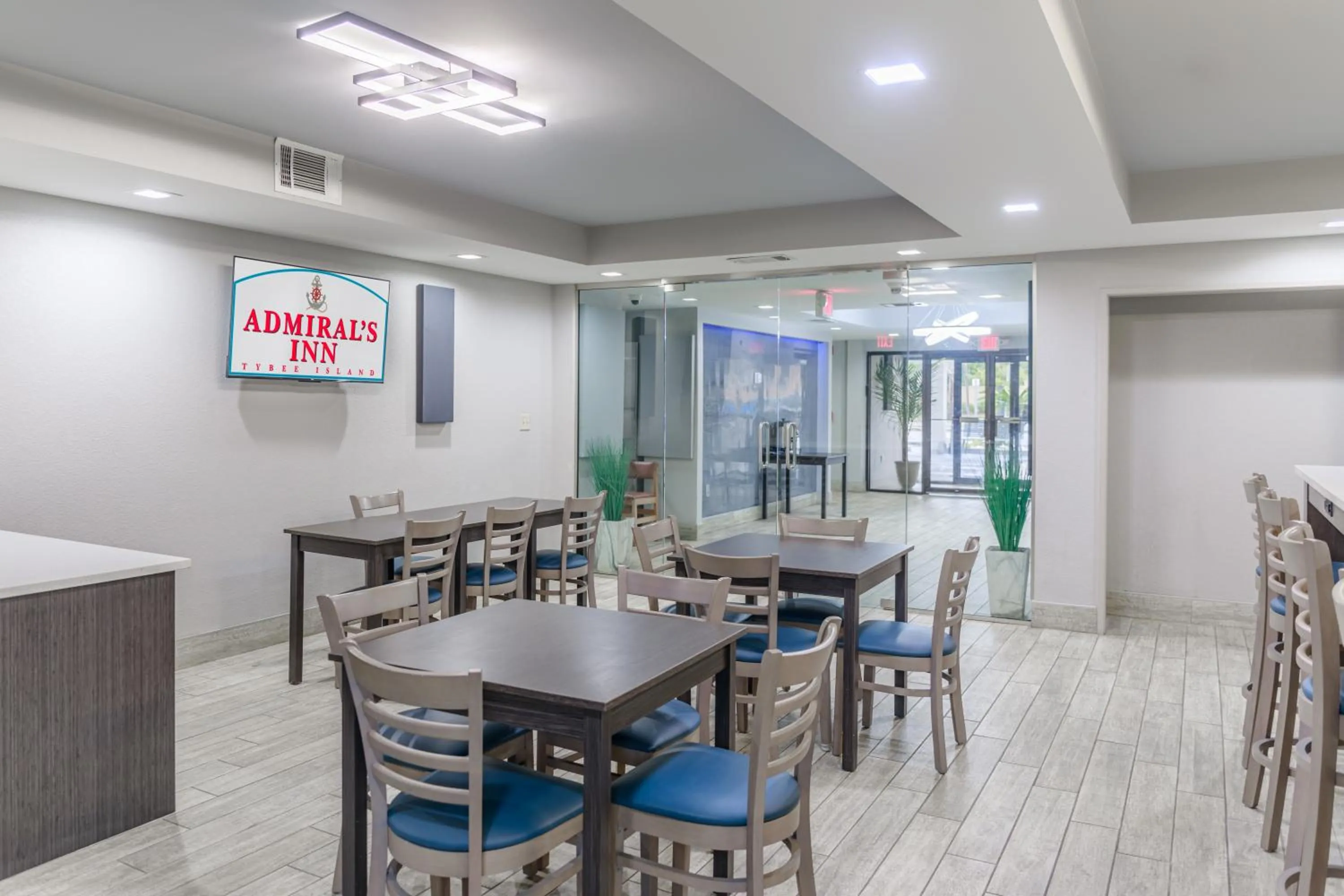 Meeting/conference room in Admiral's Inn on Tybee Island