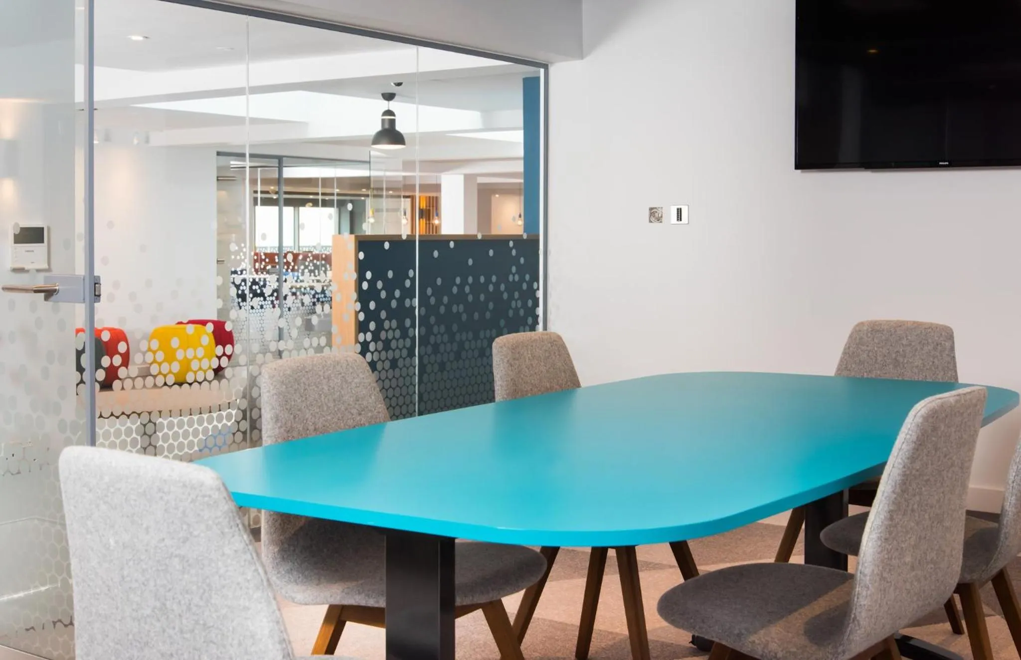 Meeting/conference room in Holiday Inn Express Swindon City Centre by IHG