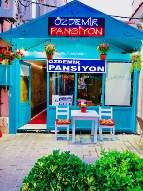 Ozdemir Pansiyon