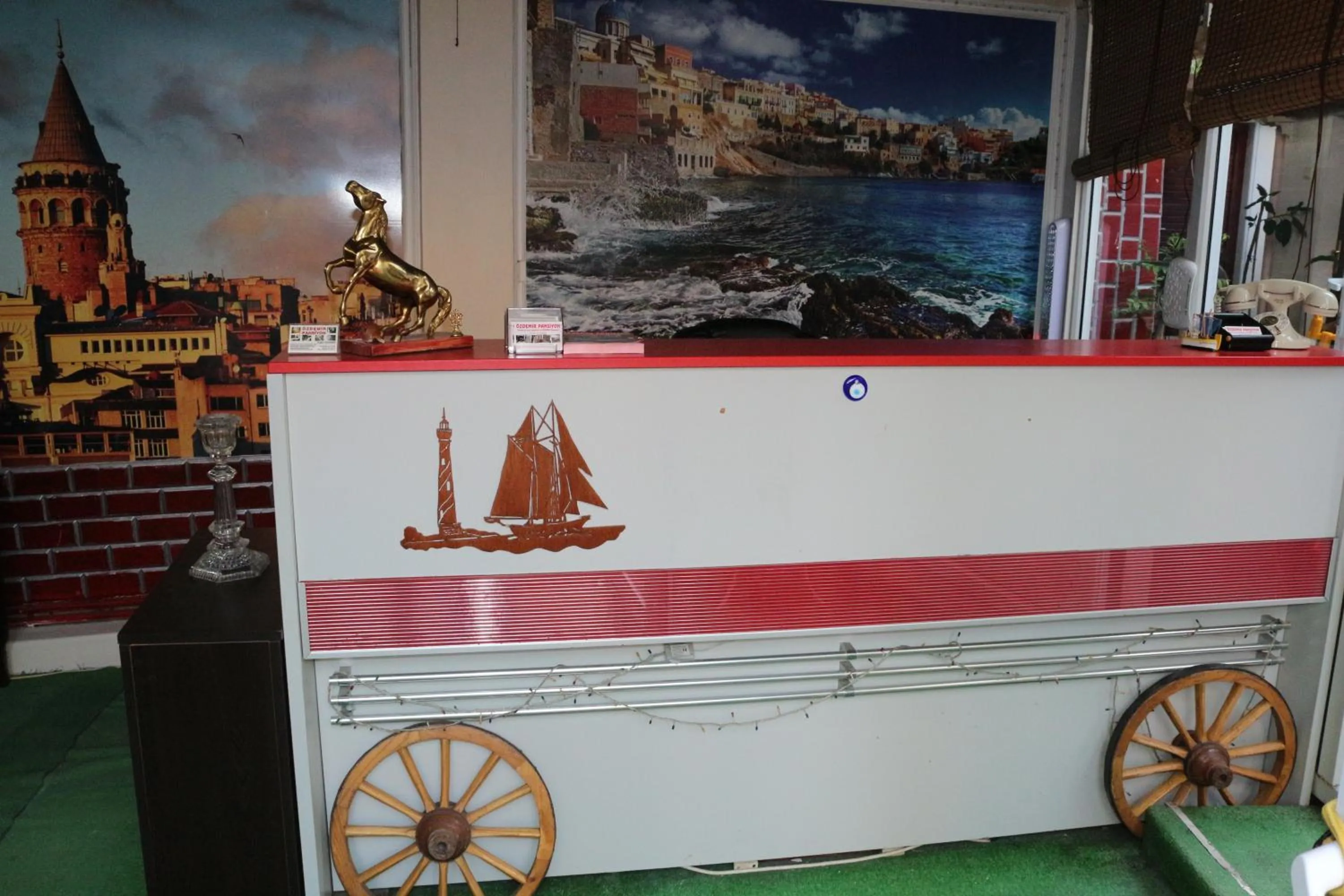 Lobby or reception in Ozdemir Pansiyon