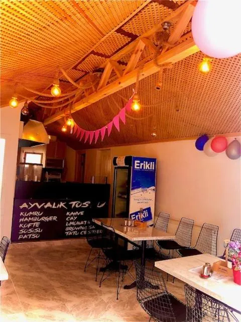 Restaurant/places to eat in Ozdemir Pansiyon