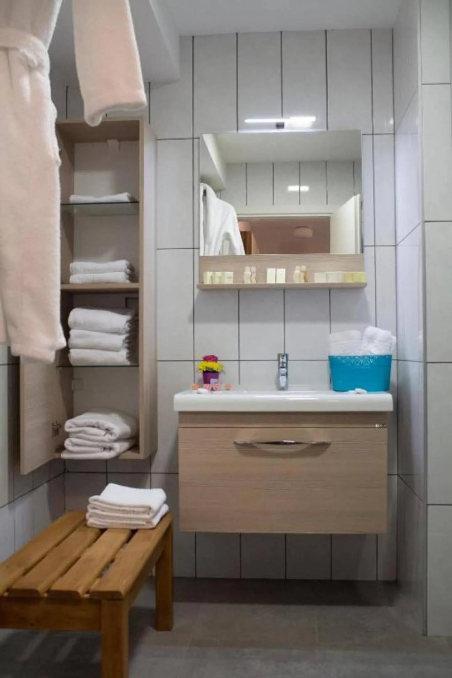 Hot Tub in Capitоl Suites & Apartments