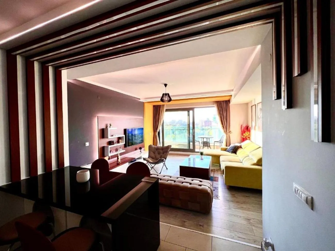 Kitchen or kitchenette in Capitоl Suites & Apartments