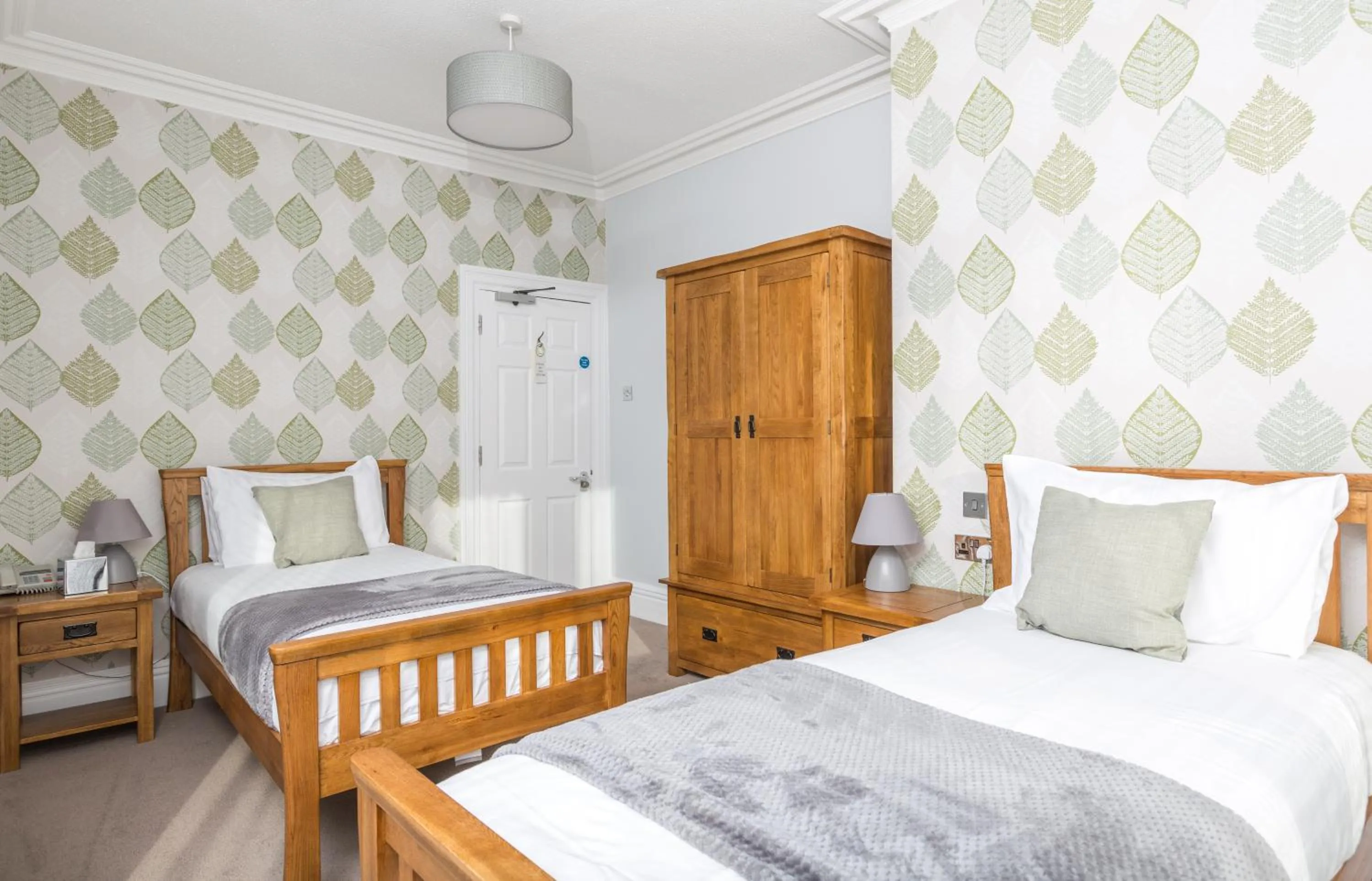 Bed in Lauriston Hotel