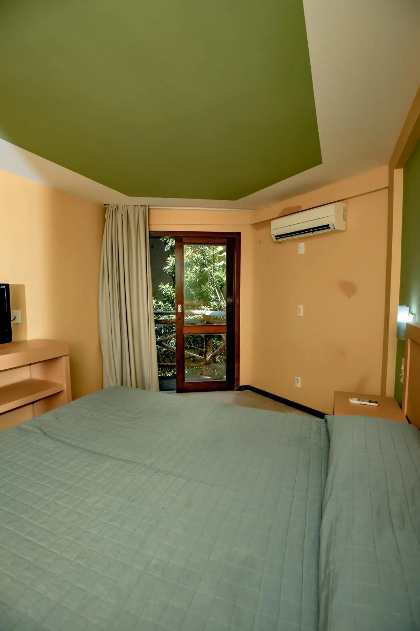 Photo of the whole room, Bed in Safari Natal Beach Hotel