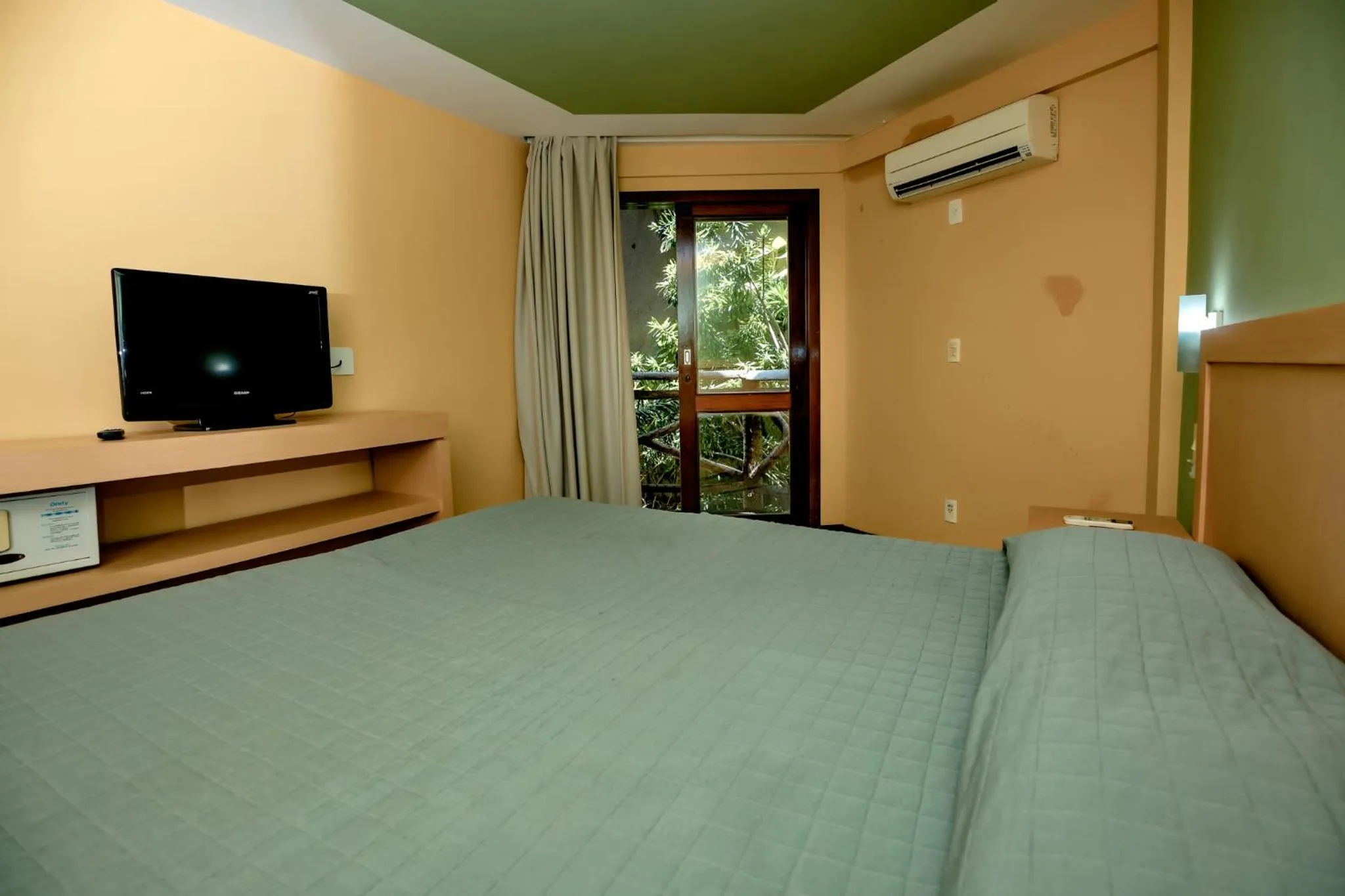 Bed in Safari Natal Beach Hotel