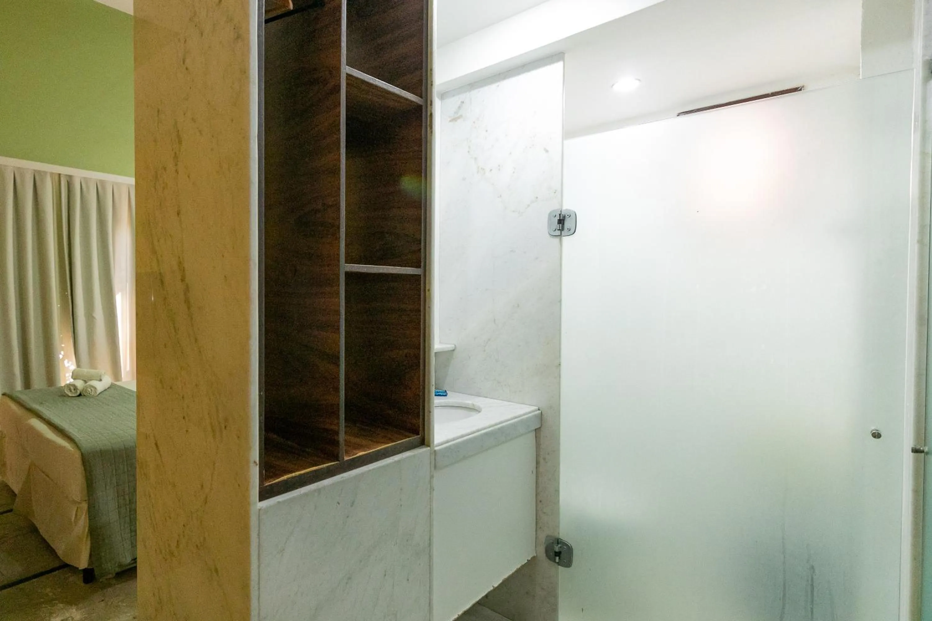 Shower in Safari Natal Beach Hotel