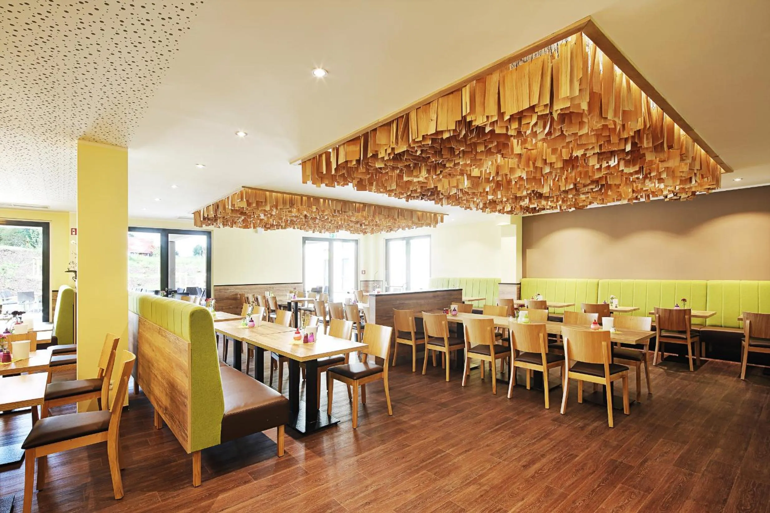 Restaurant/places to eat in Green Deer Bavarian Hotel