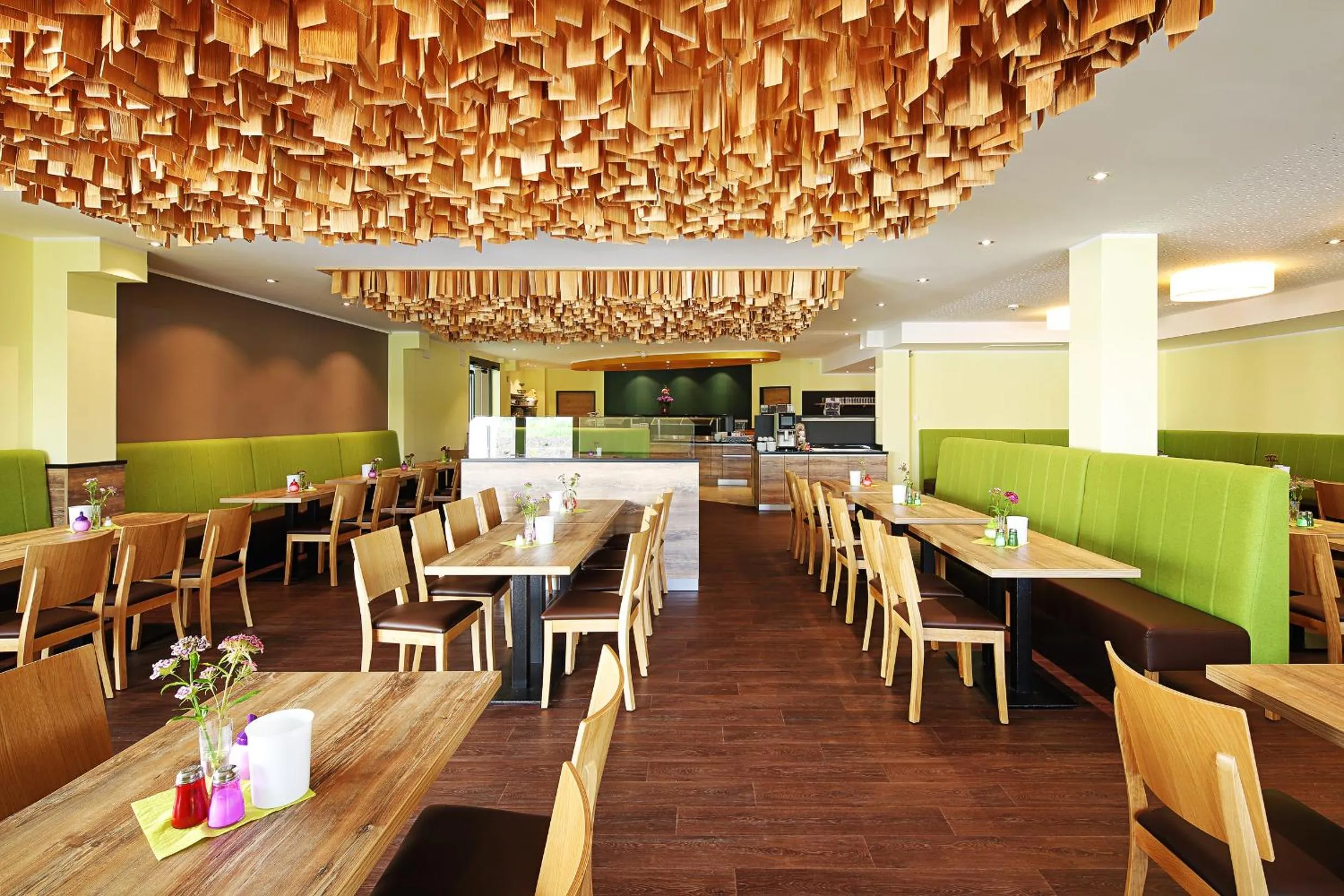 Restaurant/places to eat in Green Deer Bavarian Hotel