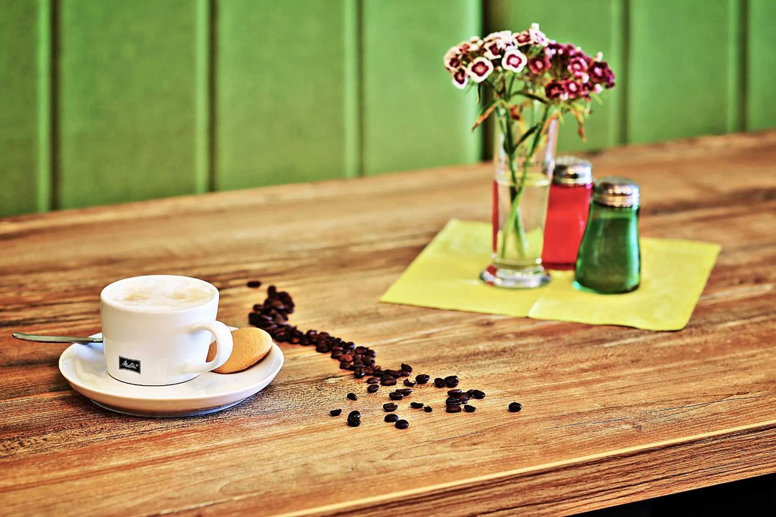 Food and drinks in Green Deer Bavarian Hotel