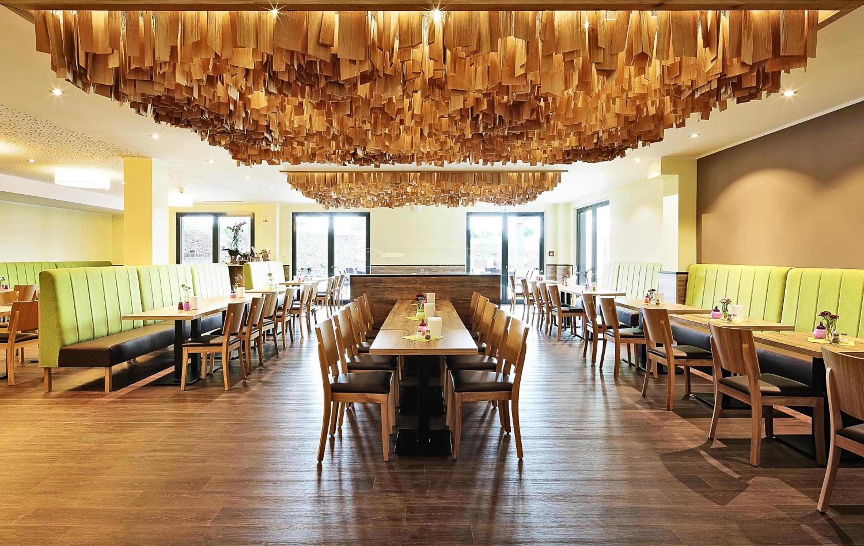 Restaurant/places to eat in Green Deer Bavarian Hotel