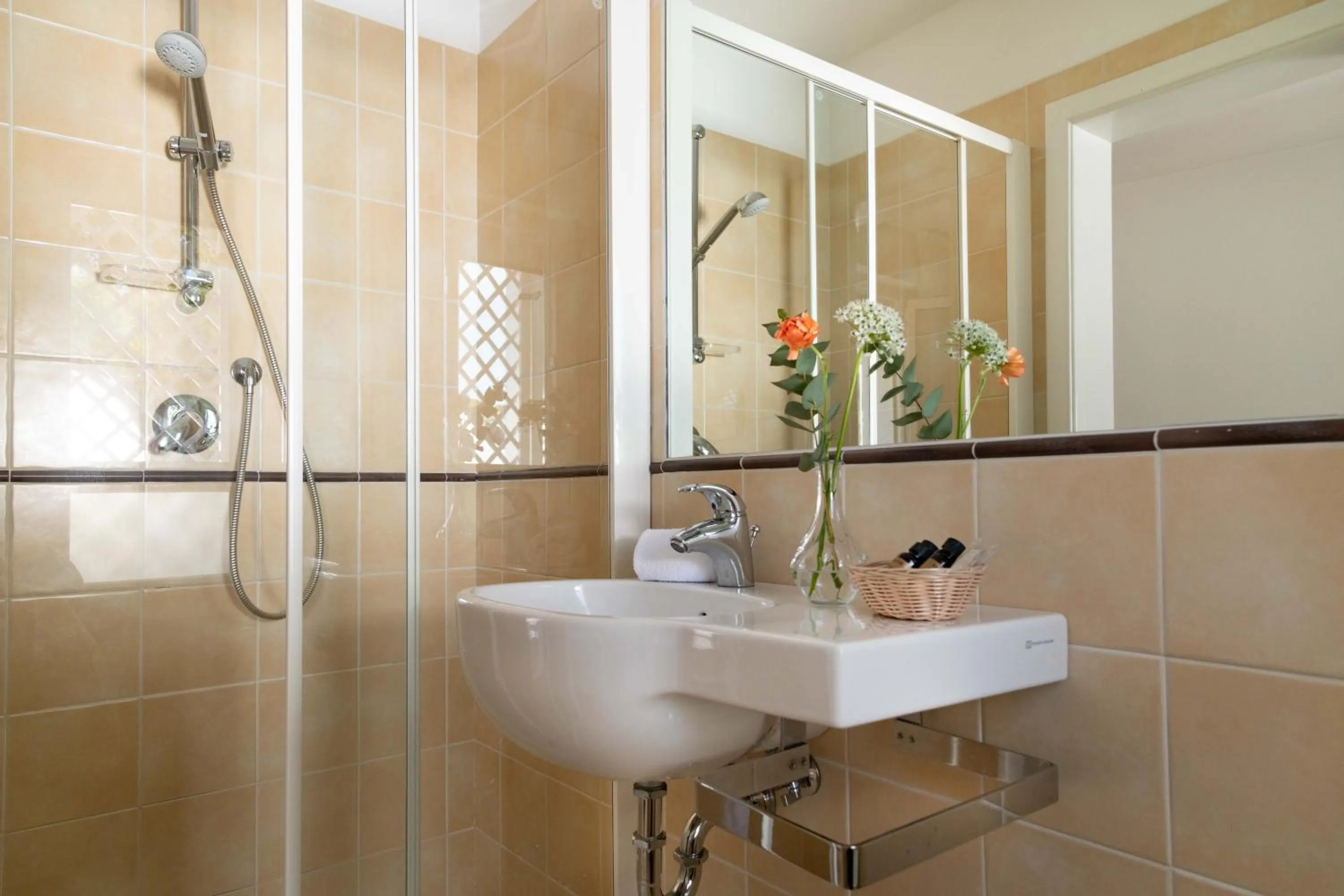 Shower in Villa Arizona