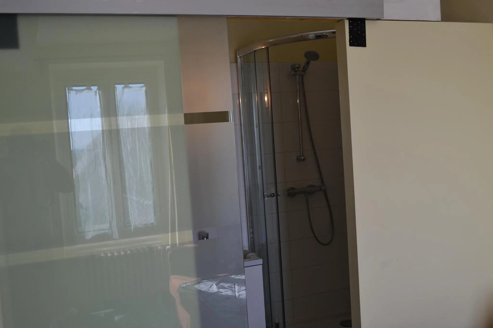 Bathroom in La Follye Mancey