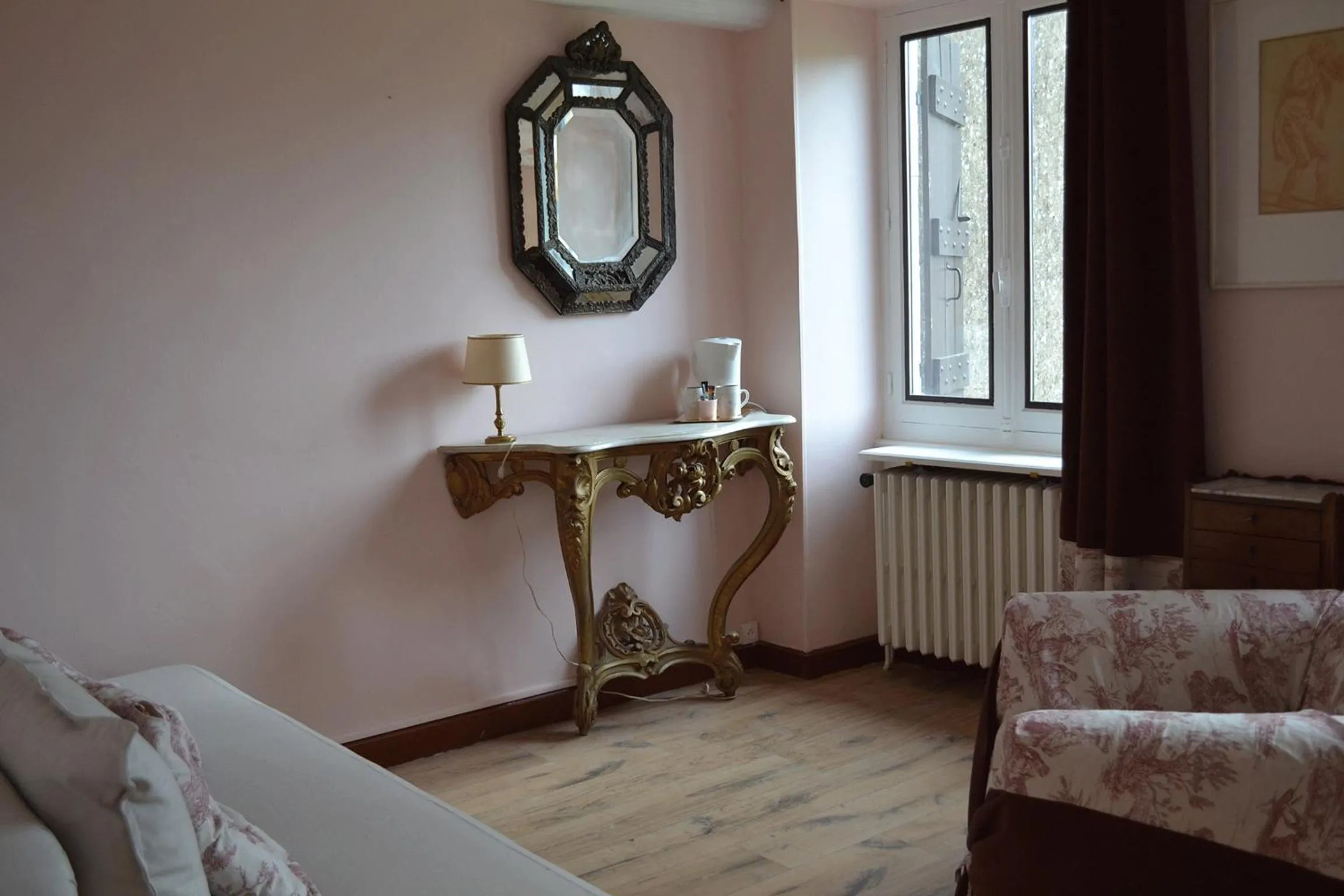 Living room in La Follye Mancey