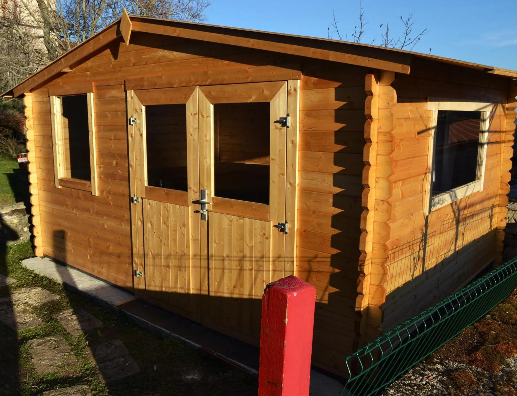 Facade/entrance in La Follye Mancey
