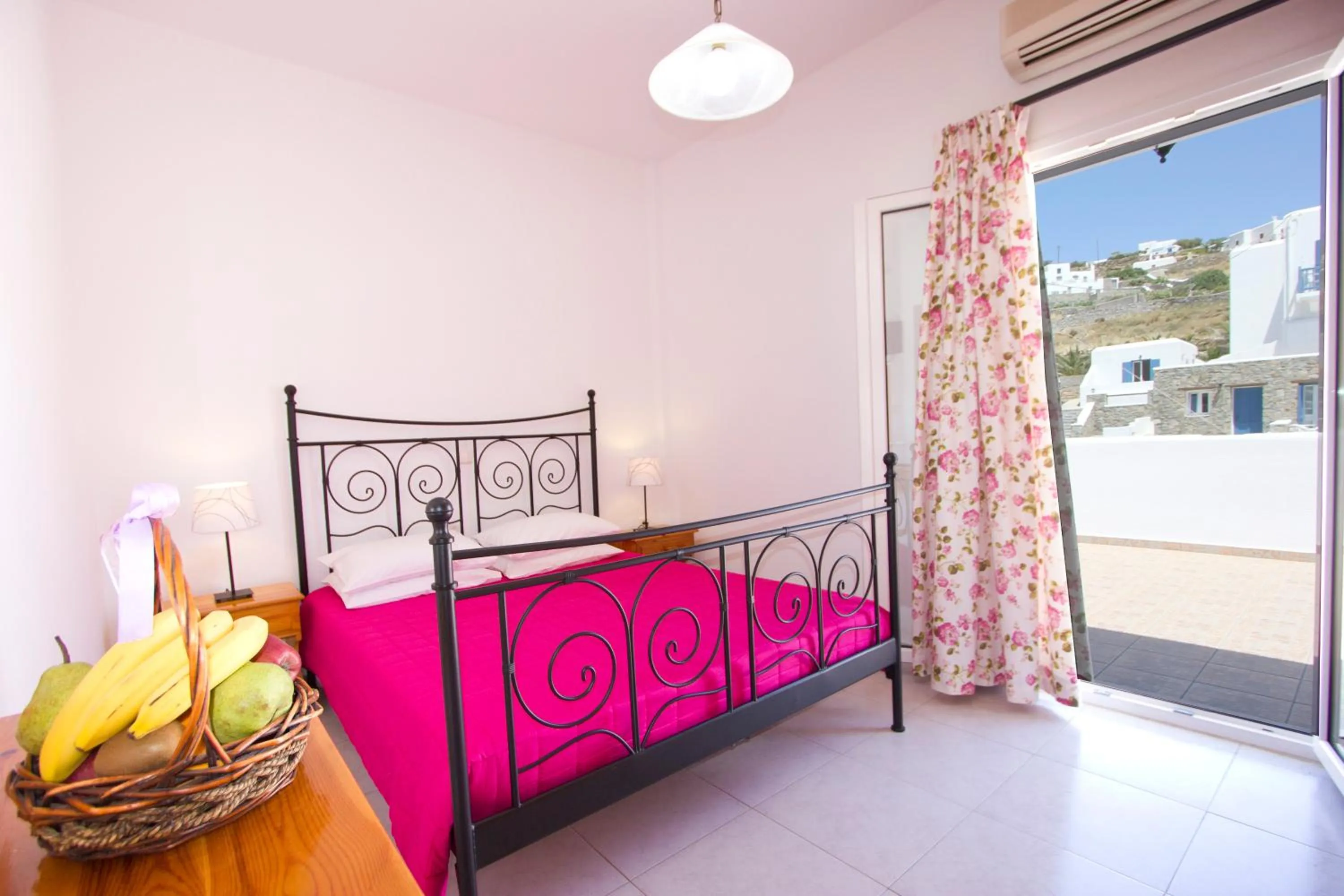 Bed in Anixi - Primavera Mykonos