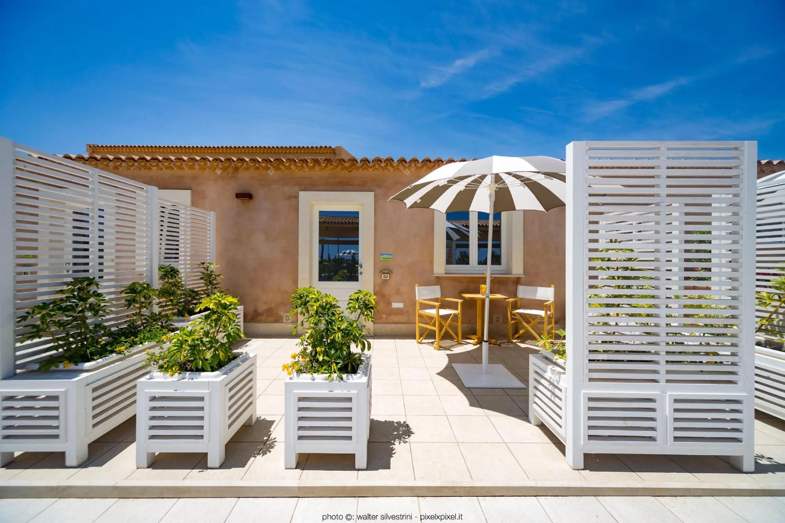 Patio in Hotel Casale Milocca