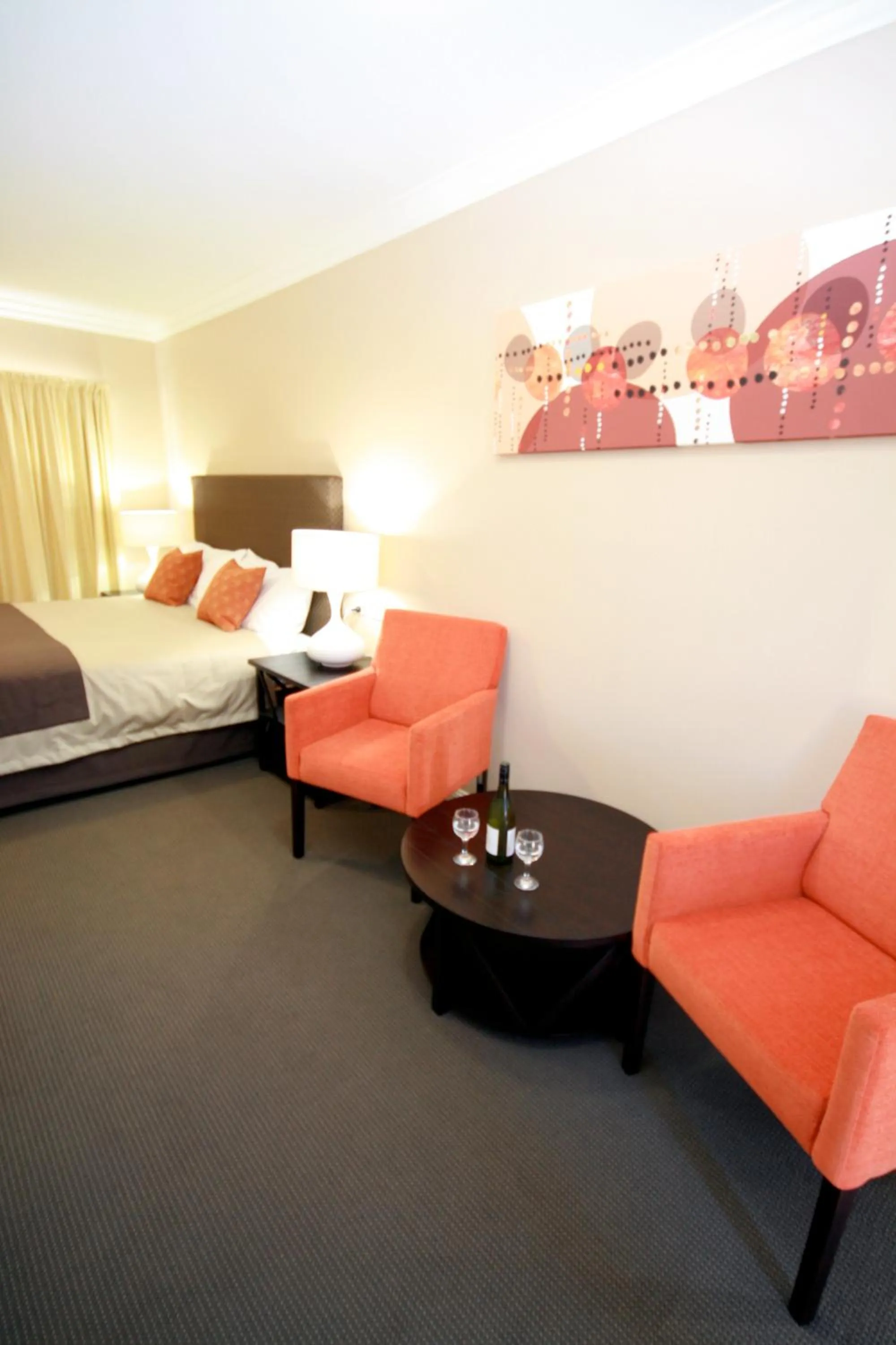 Bed in Sundowner Motel Hotel