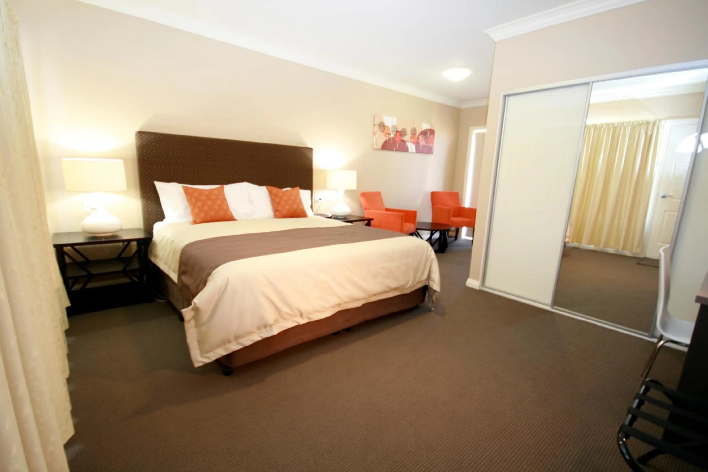 Bed in Sundowner Motel Hotel