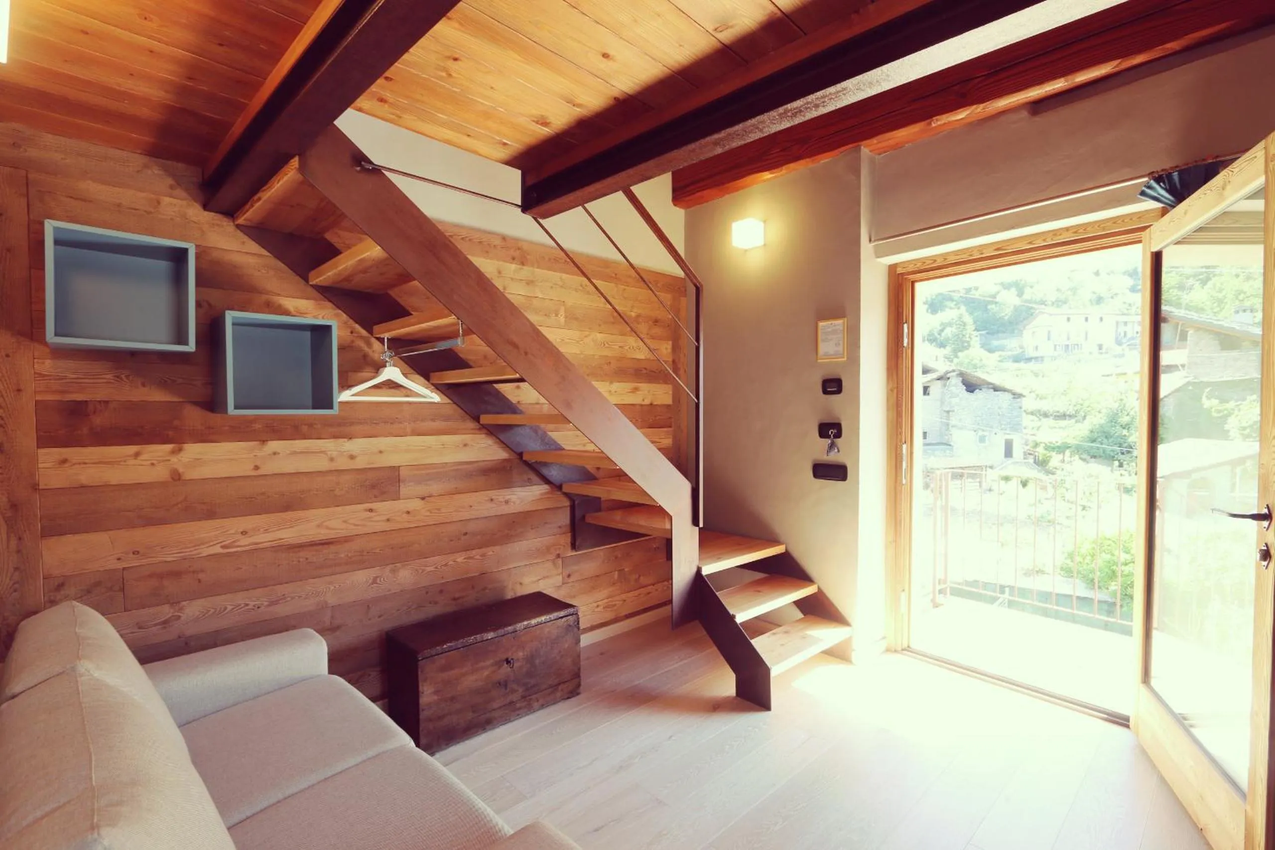 Decorative detail in Moncervin