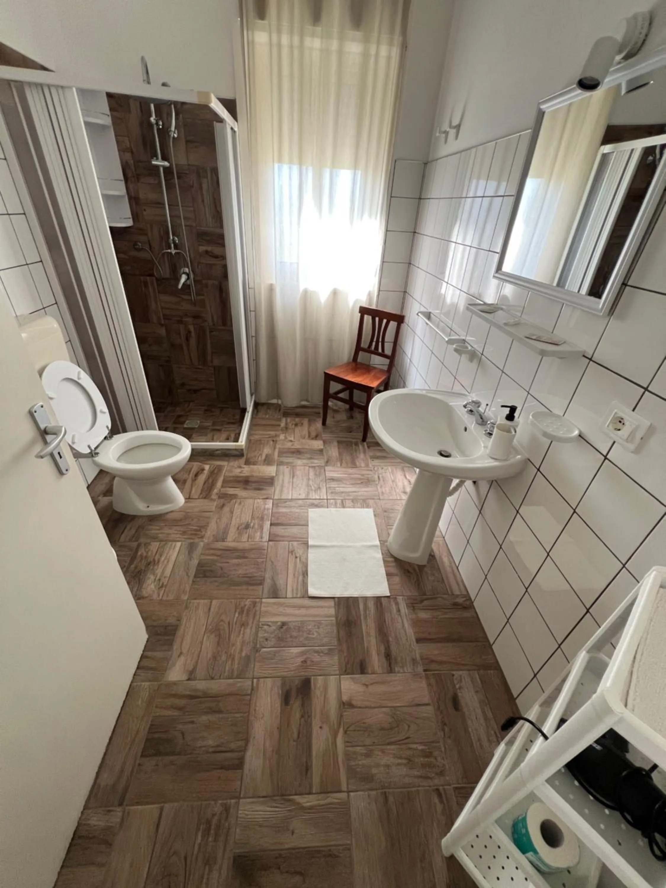 Shower in Cozzo Spadaro B&B OnlyRooms