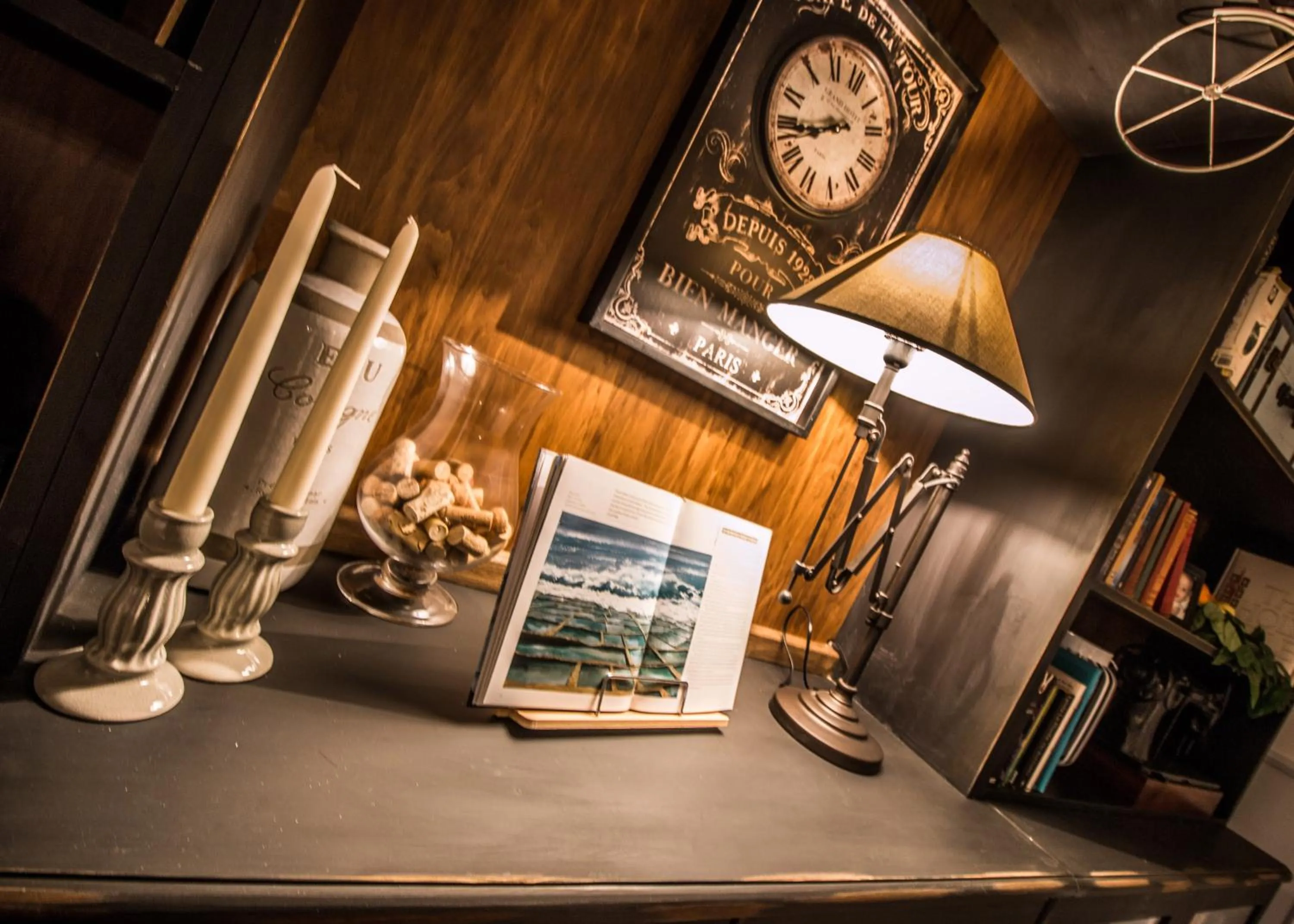 Decorative detail in BB De Rohan