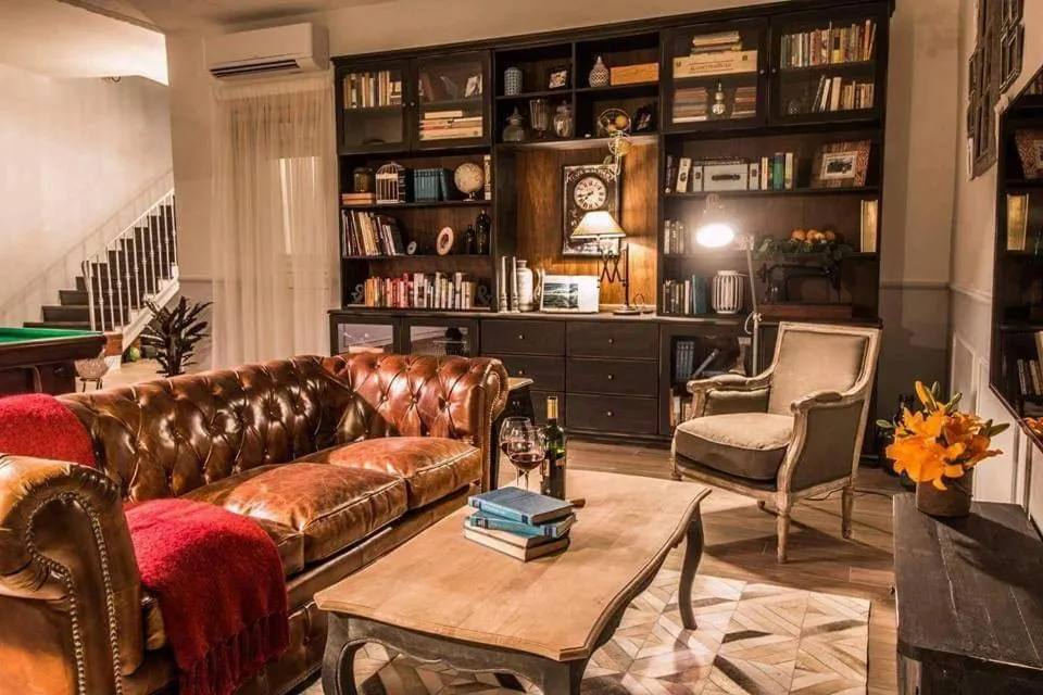 Seating area in BB De Rohan