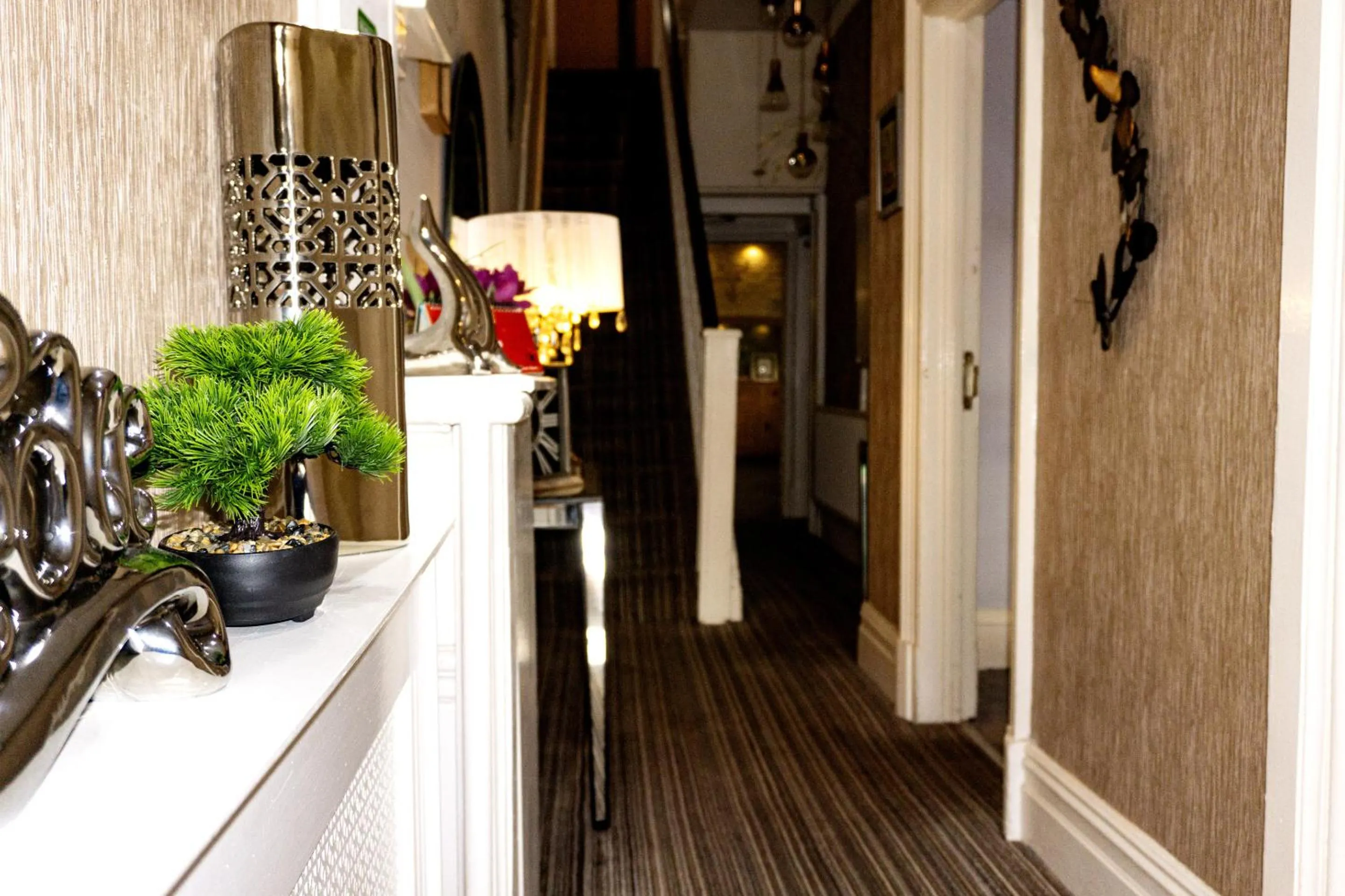 Lobby or reception in The Kenley Hotel