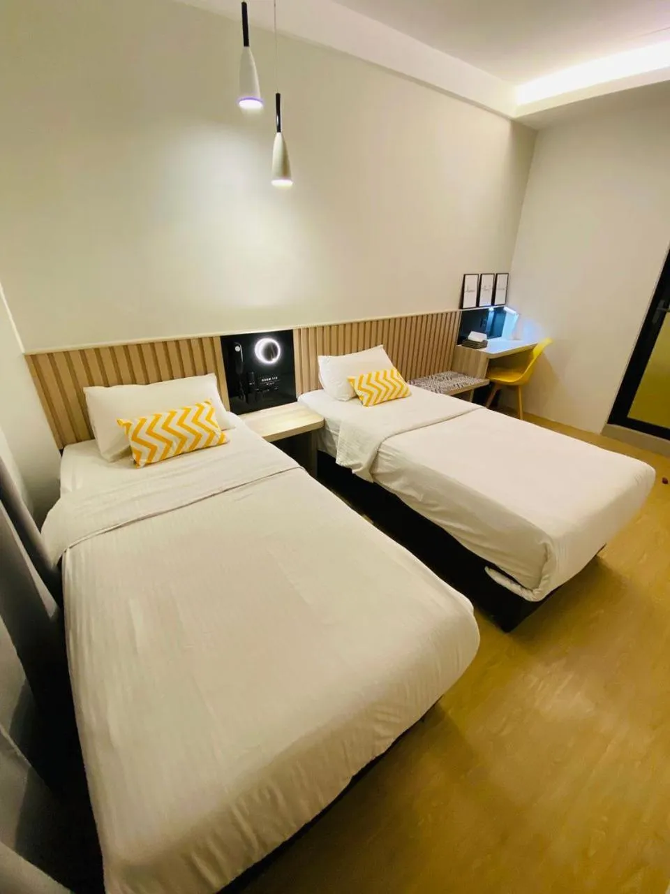 Photo of the whole room, Bed in Mixx Express Hotel Sunway