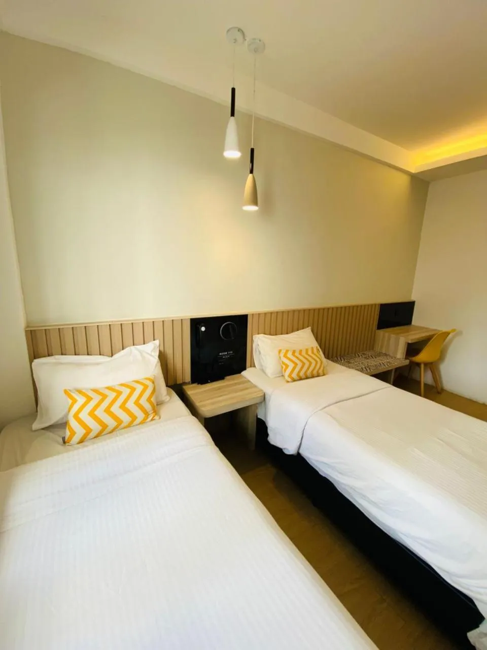 Photo of the whole room, Bed in Mixx Express Hotel Sunway