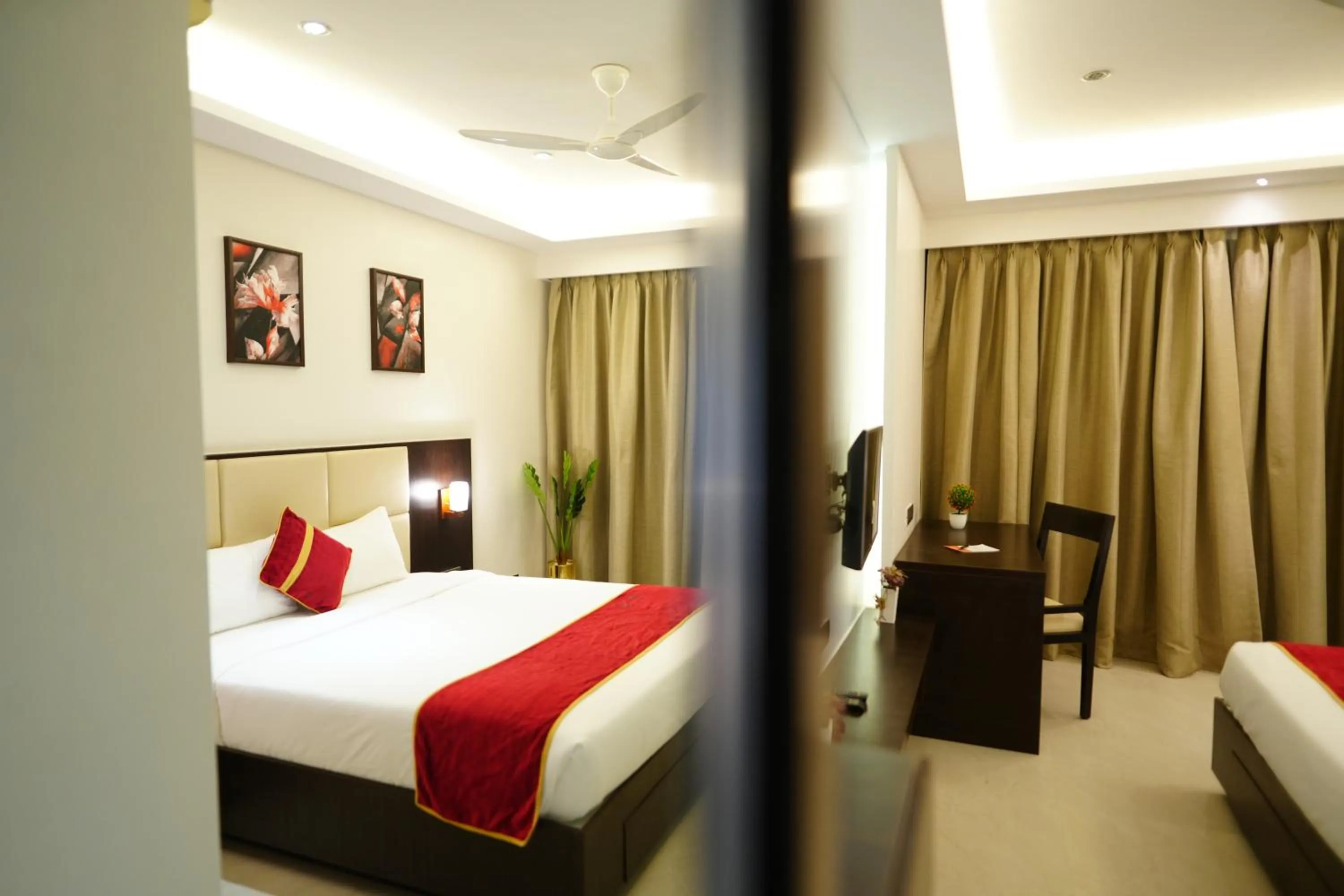 Bedroom, Bed in Hotel Grand Visava Lonavala