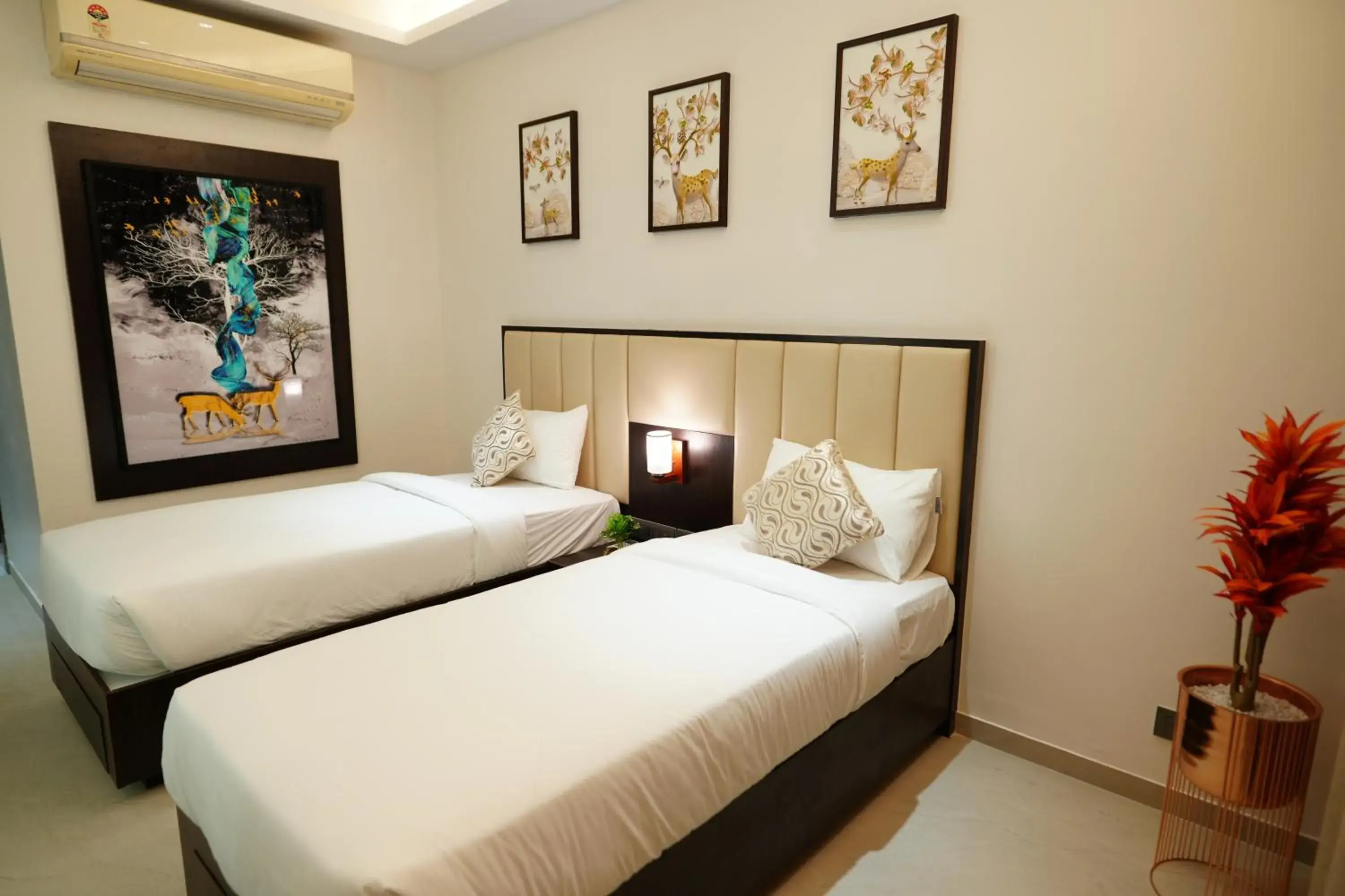 Premium Twin Room - single occupancy in Hotel Grand Visava Lonavala Premium Twin Room - single occupancy in Hotel Grand Visava Lonavala