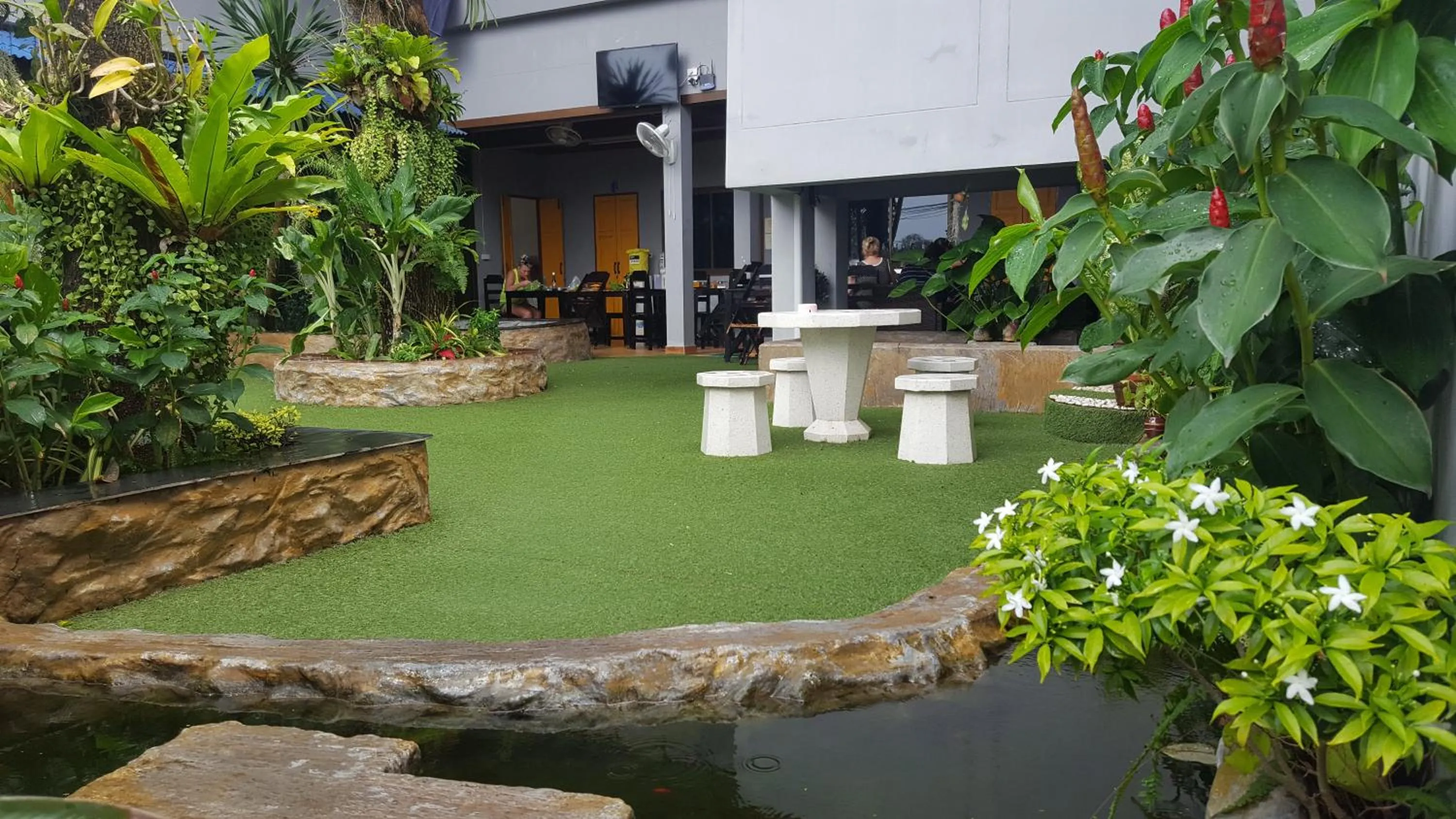 Garden in First and Frang Hotel - Koh Phangan