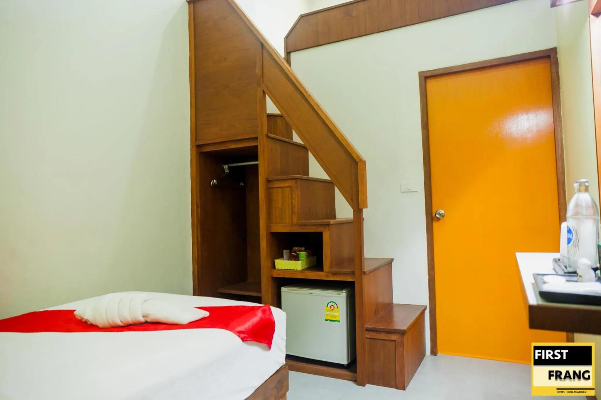 wardrobe, Bed in First and Frang Hotel - Koh Phangan