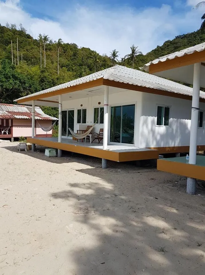 Bottle Beach 2 Bungalows