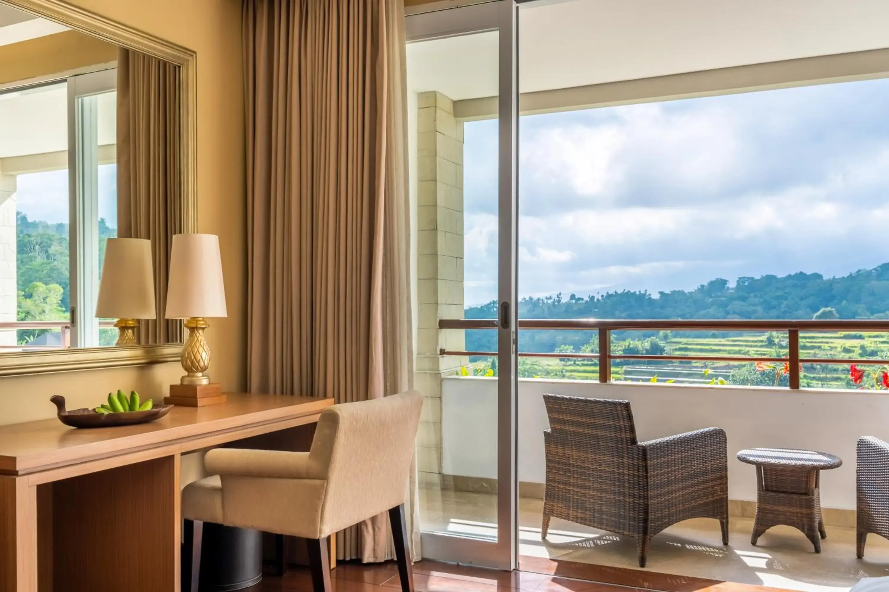 Superior Double Room in Homm Saranam Baturiti Superior Double Room in Homm Saranam Baturiti