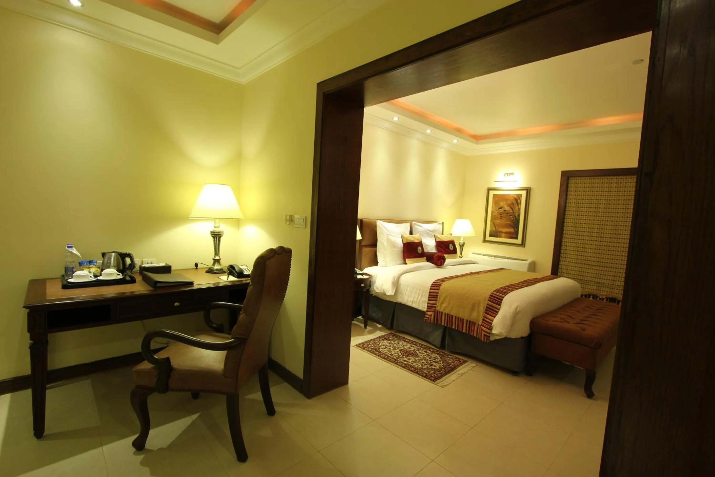 Property building, Bed in Faletti's Hotel Lahore