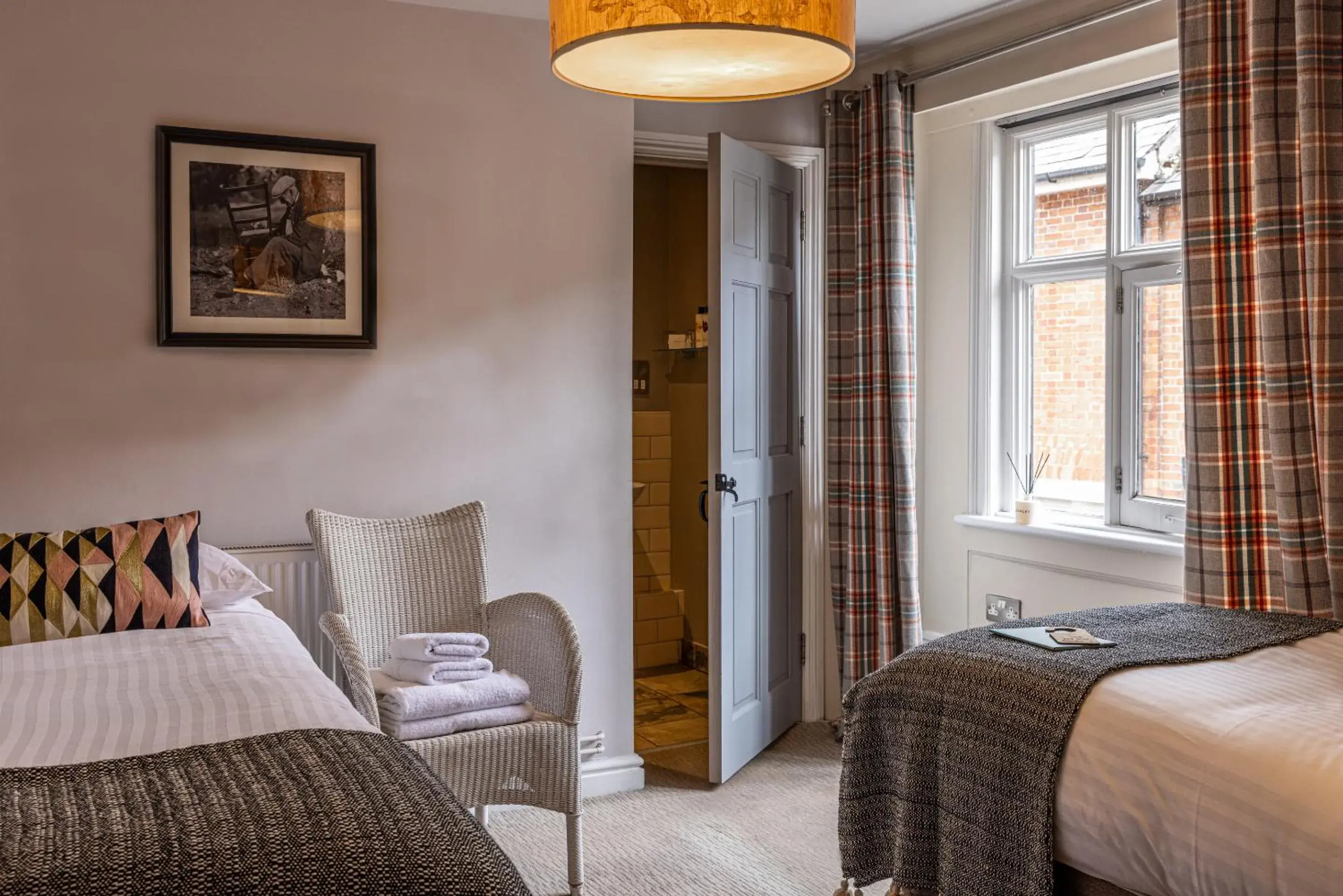 Twin Room with Private Bathroom in Crown & Horns Twin Room with Private Bathroom in Crown & Horns