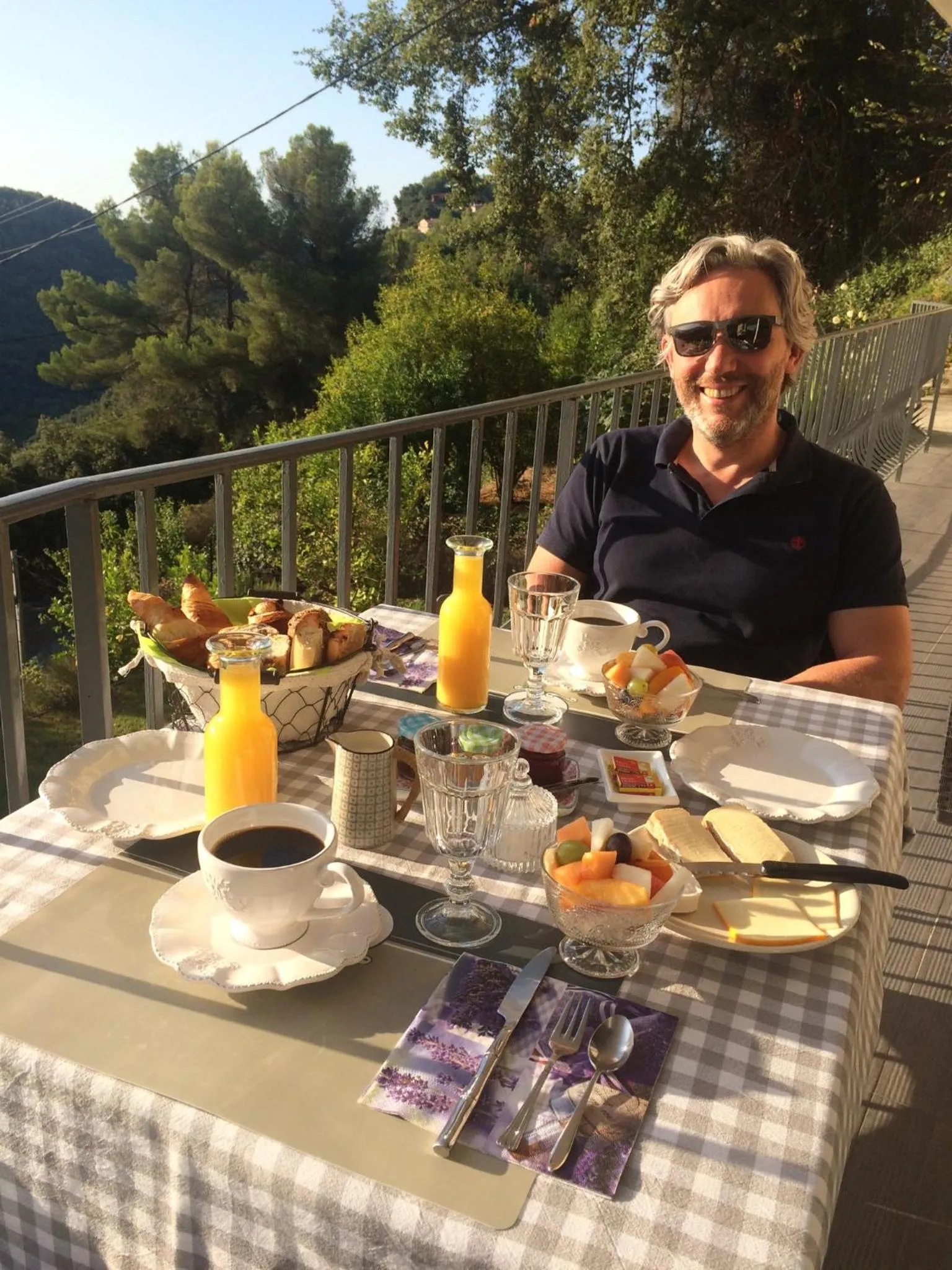 Food and drinks in Au Pied des Baous