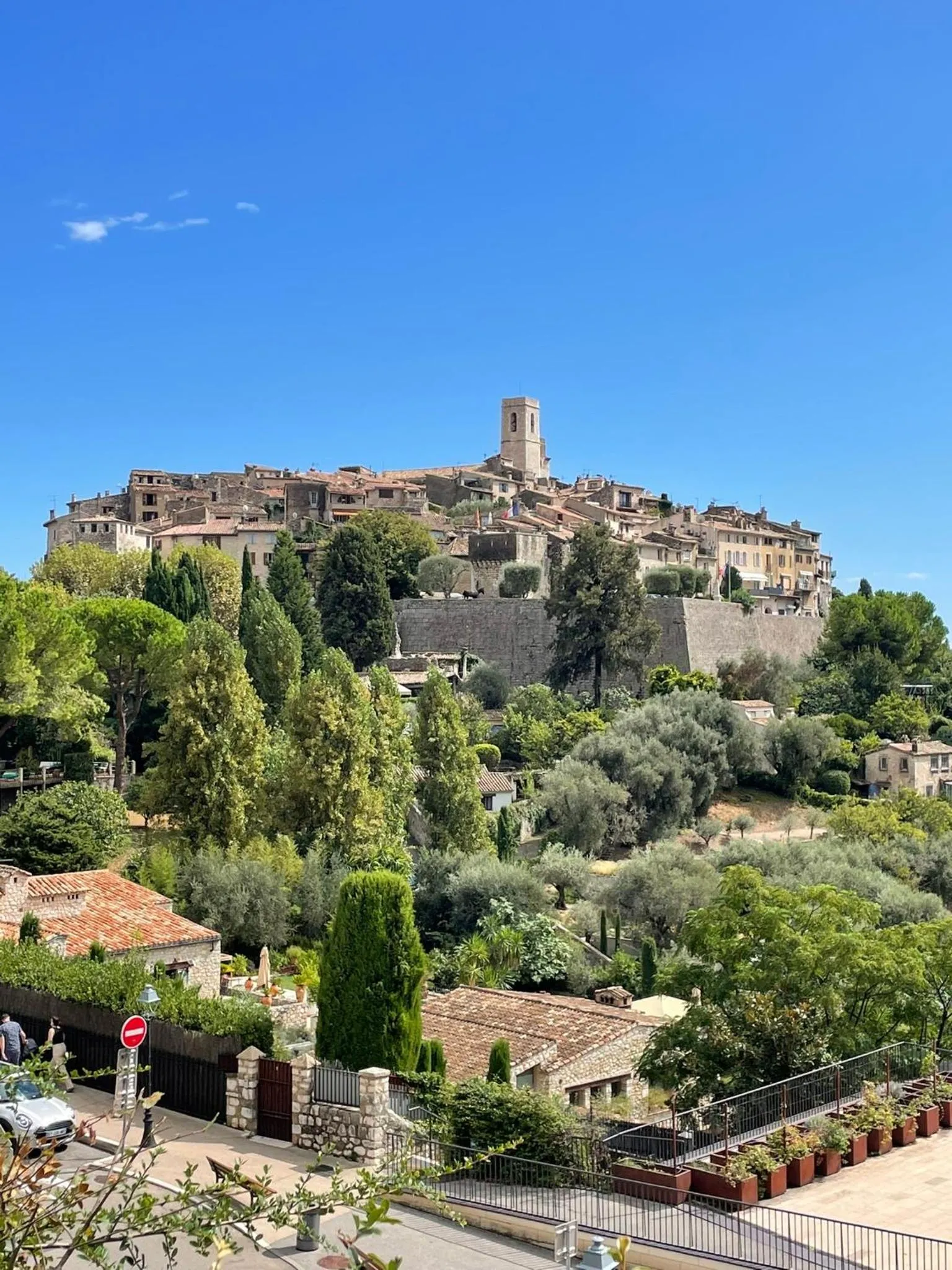 Nearby landmark in Au Pied des Baous