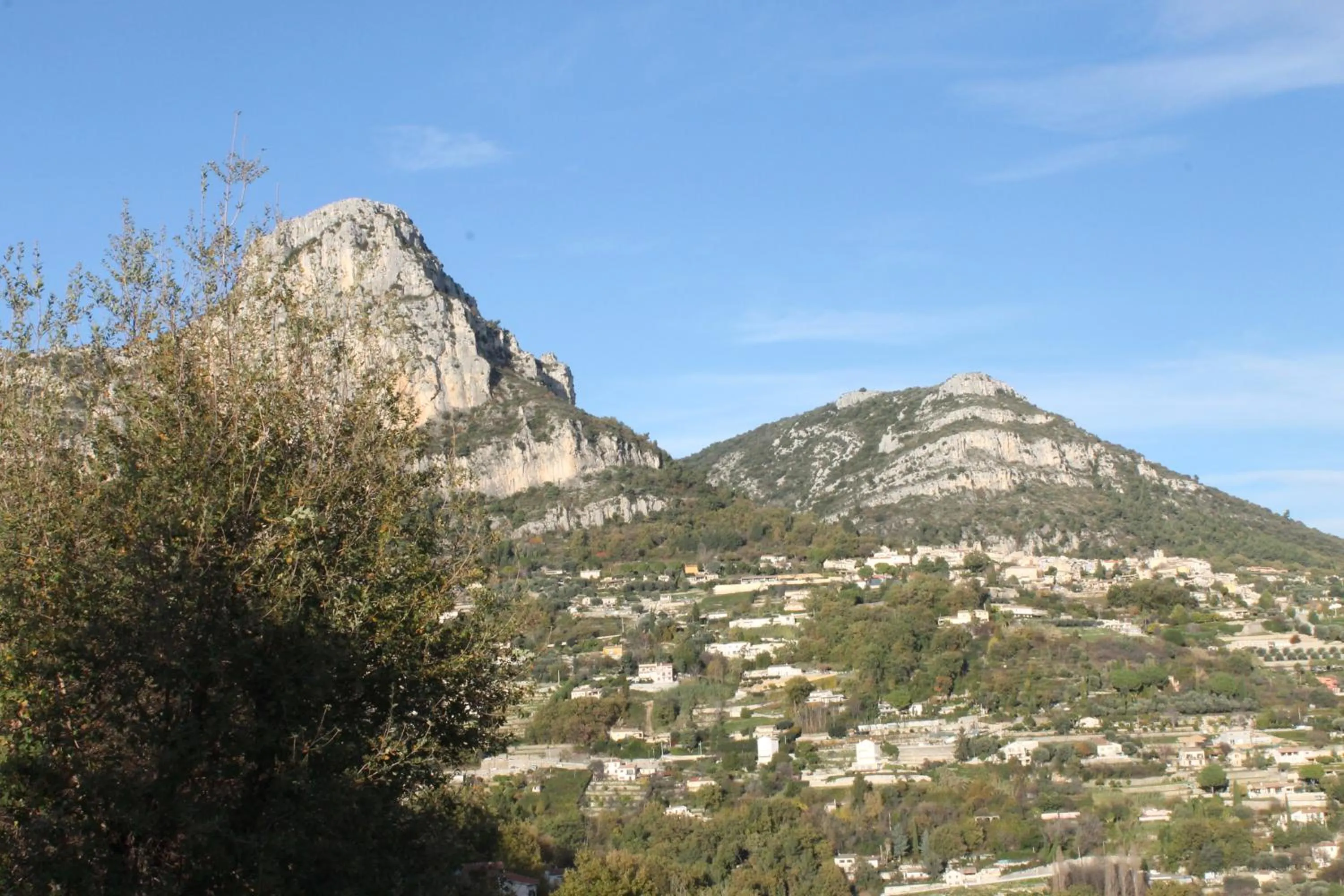 Natural landscape in Au Pied des Baous