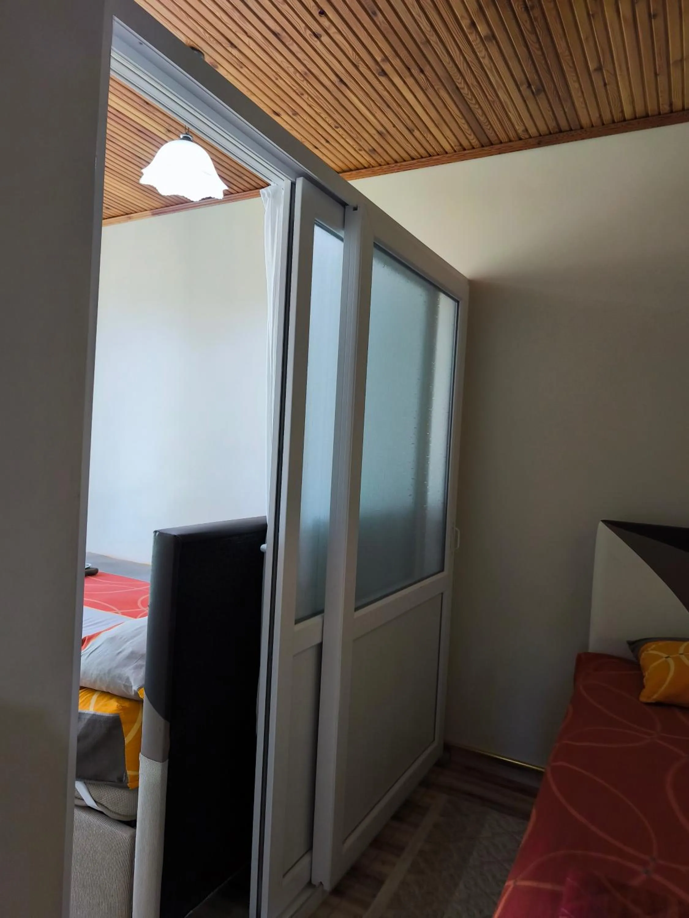 Bedroom, Bed in Sağlık Apart Pansiyon