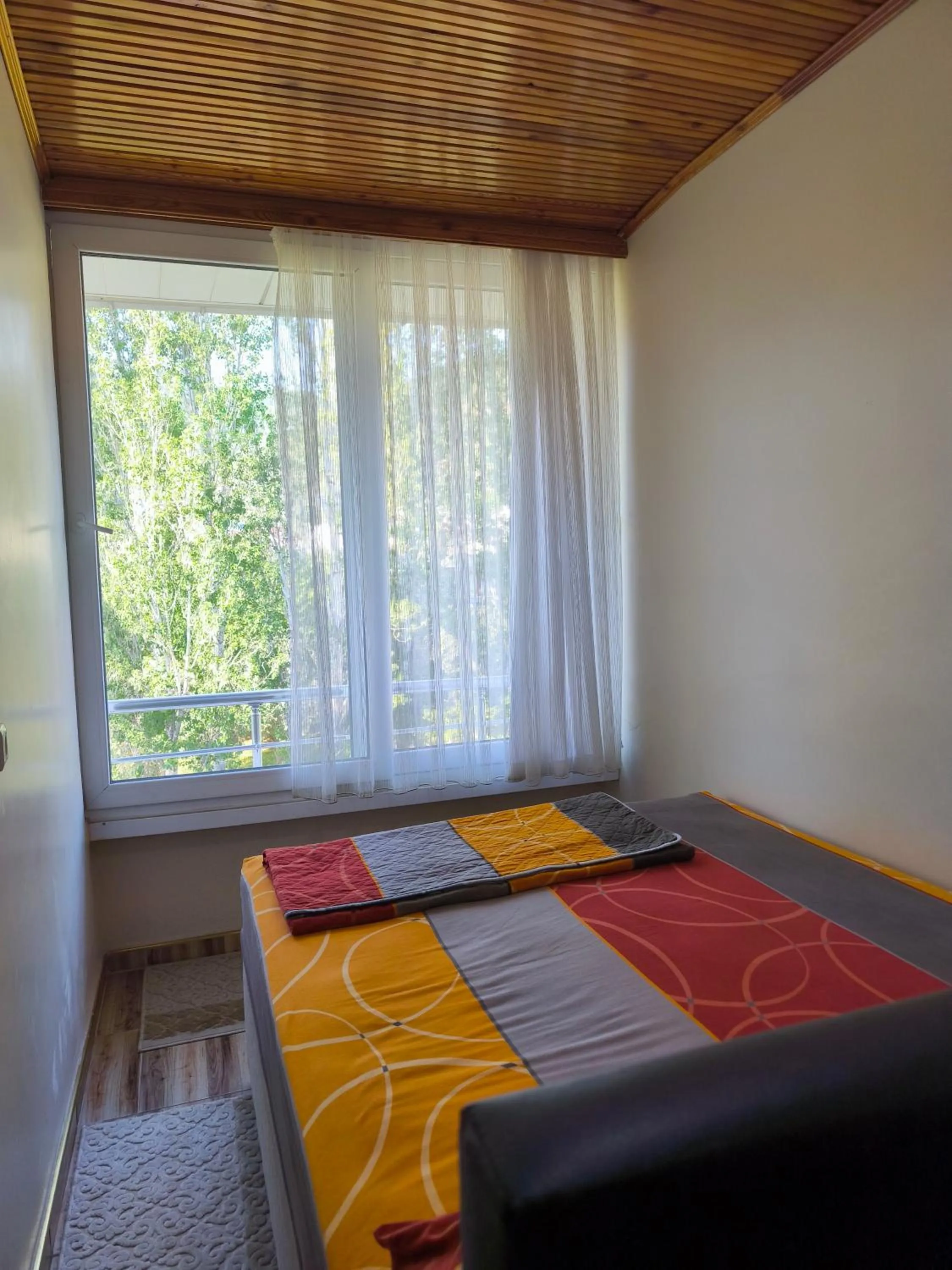 Bedroom, Bed in Sağlık Apart Pansiyon