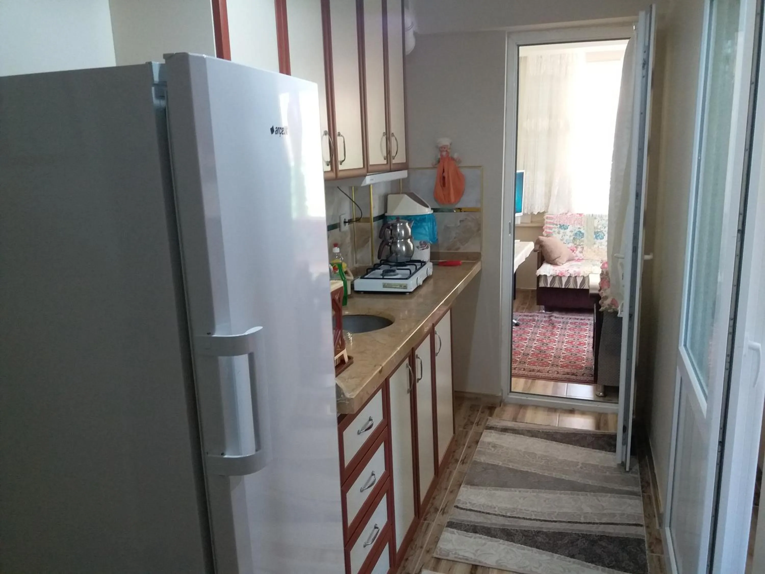 Kitchen or kitchenette in Sağlık Apart Pansiyon