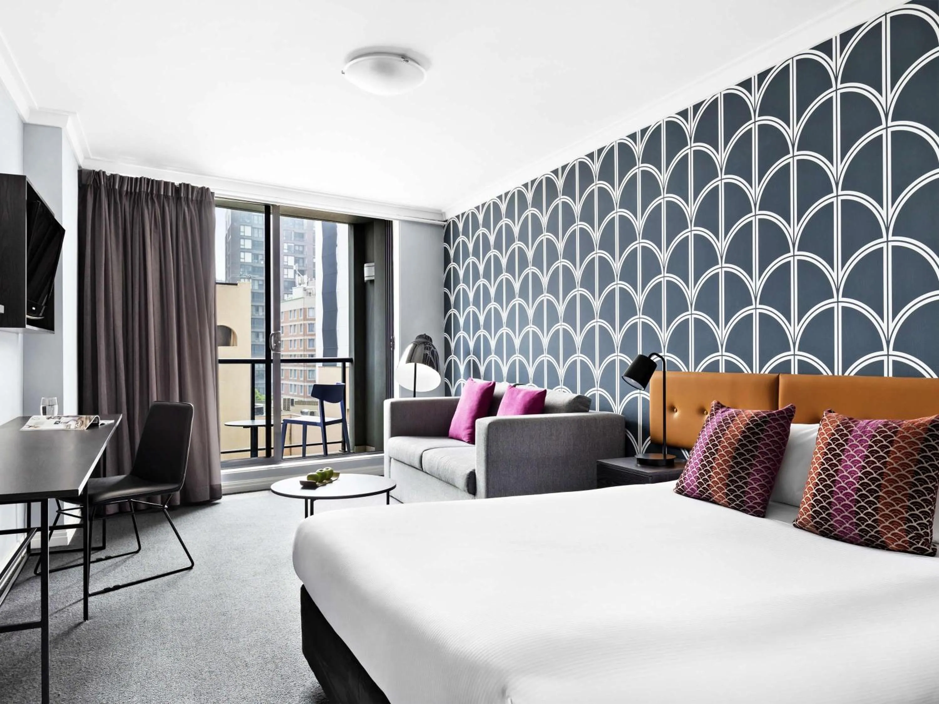 Bedroom, Bed in Mantra Sydney Central